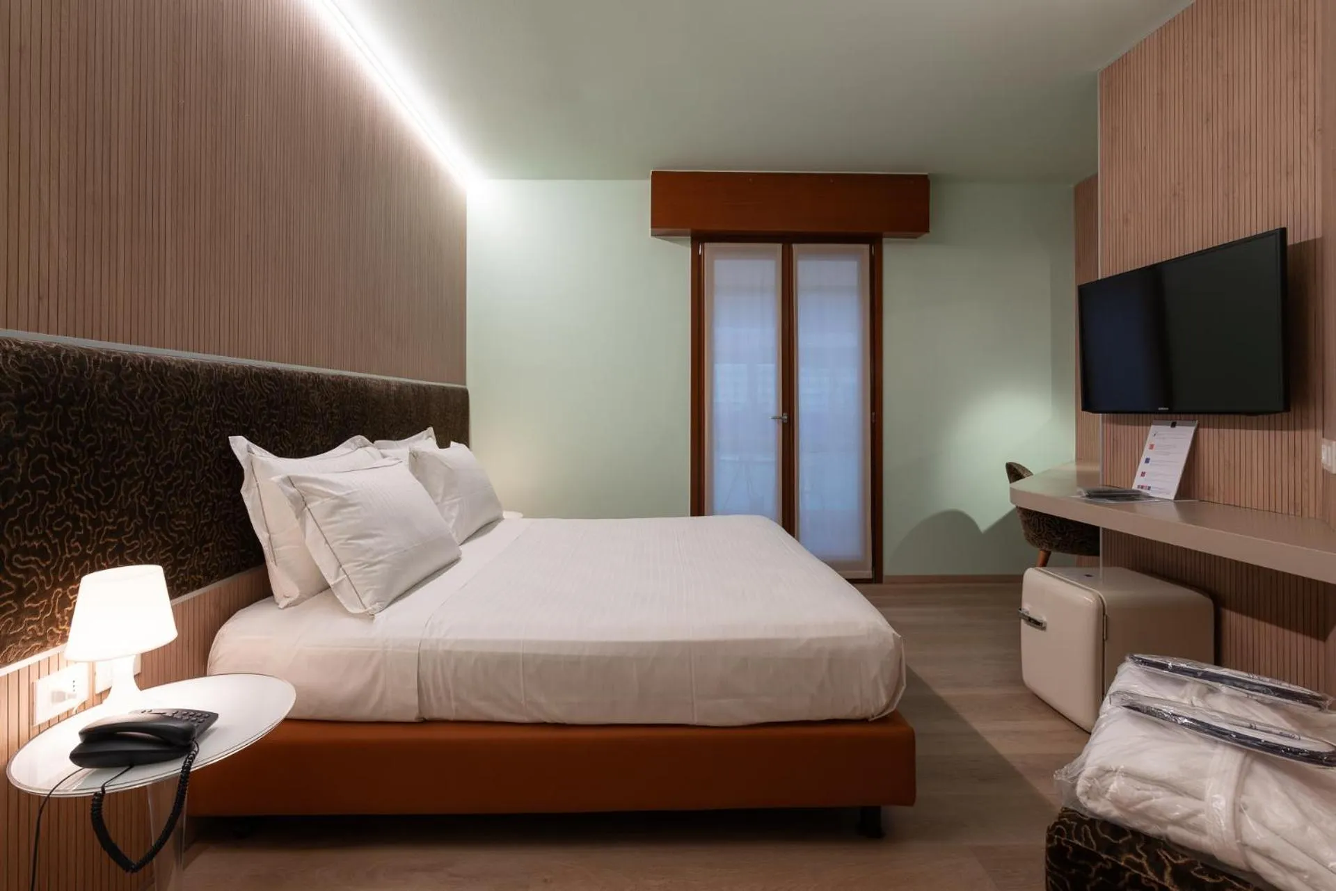 Bedroom, Bed in Là Di Moret