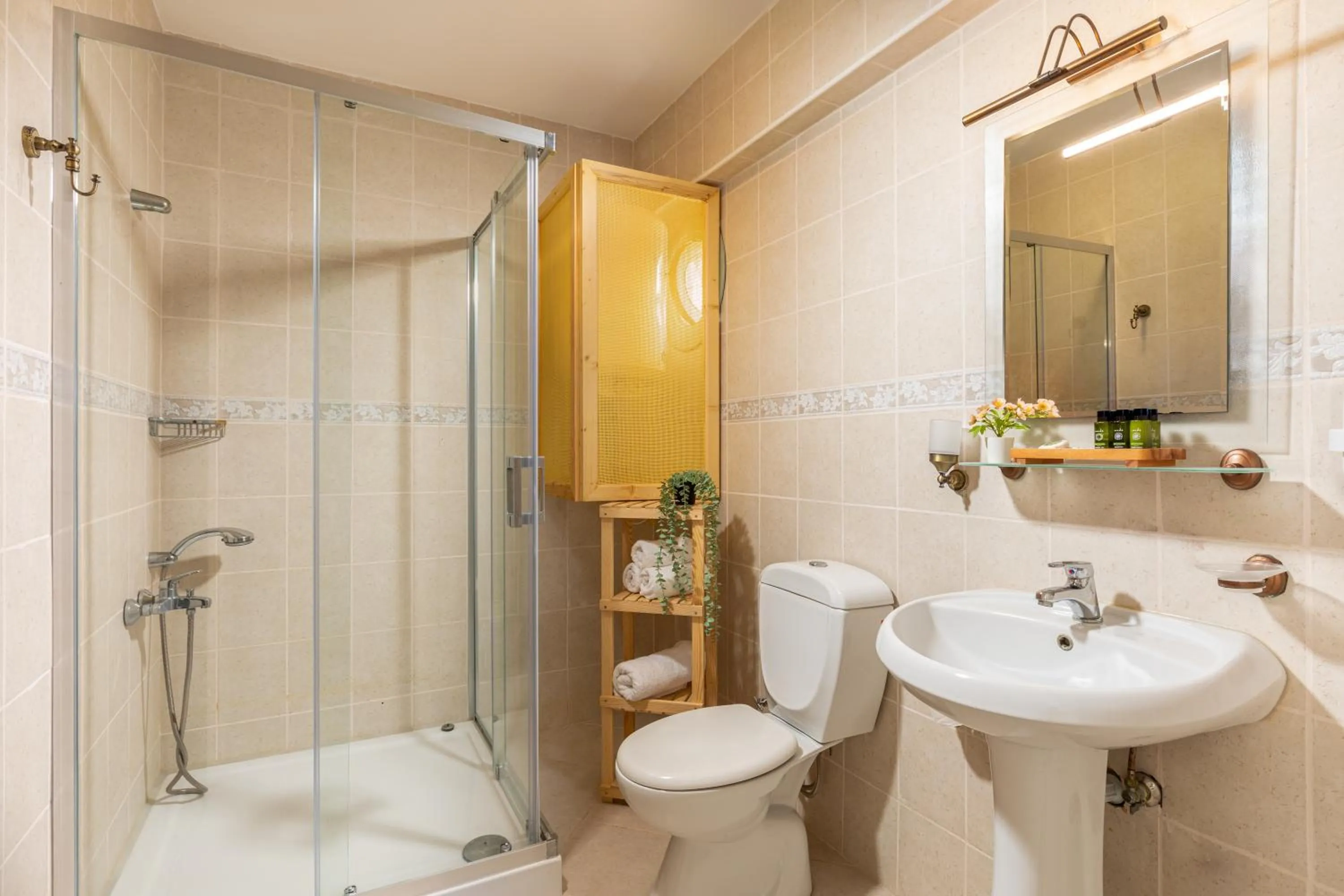 Bathroom in Cumbalıca Beach Hotel