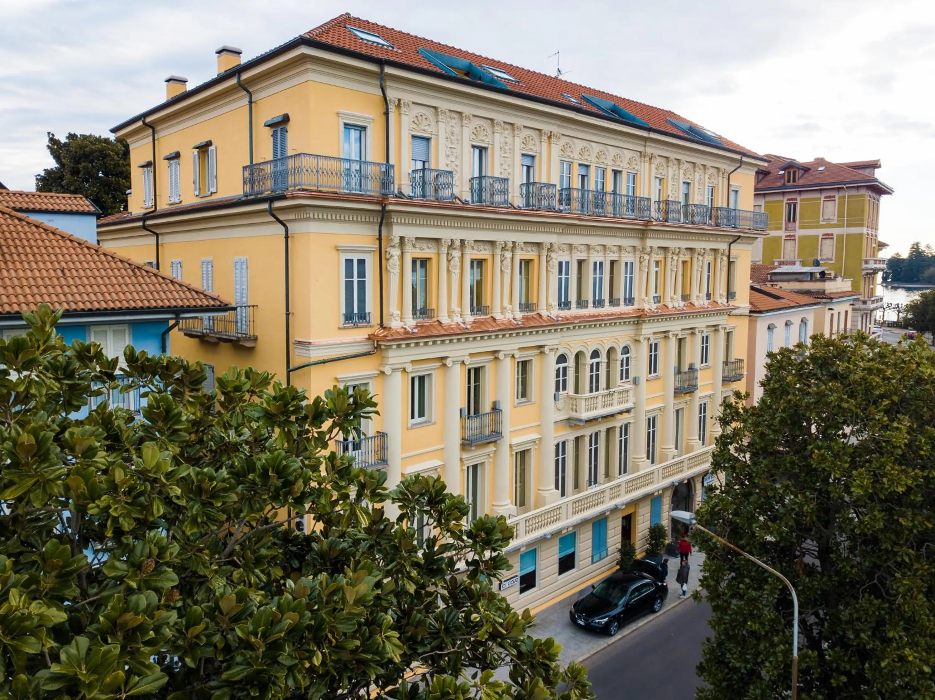 Facade/entrance in Europalace Hotel