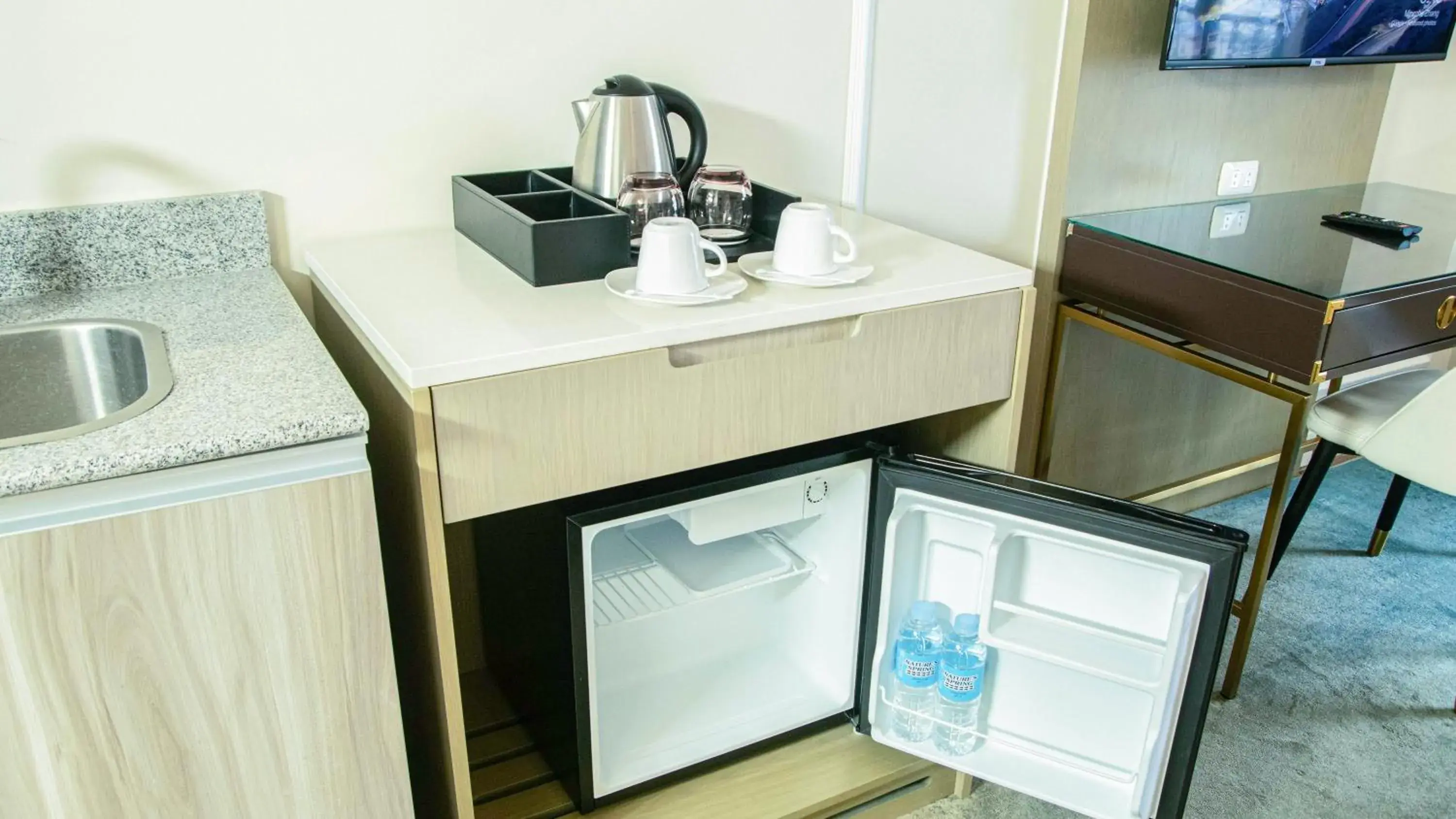 Standard Twin Room in Noble Cebu Hotel Standard Twin Room in Noble Cebu Hotel