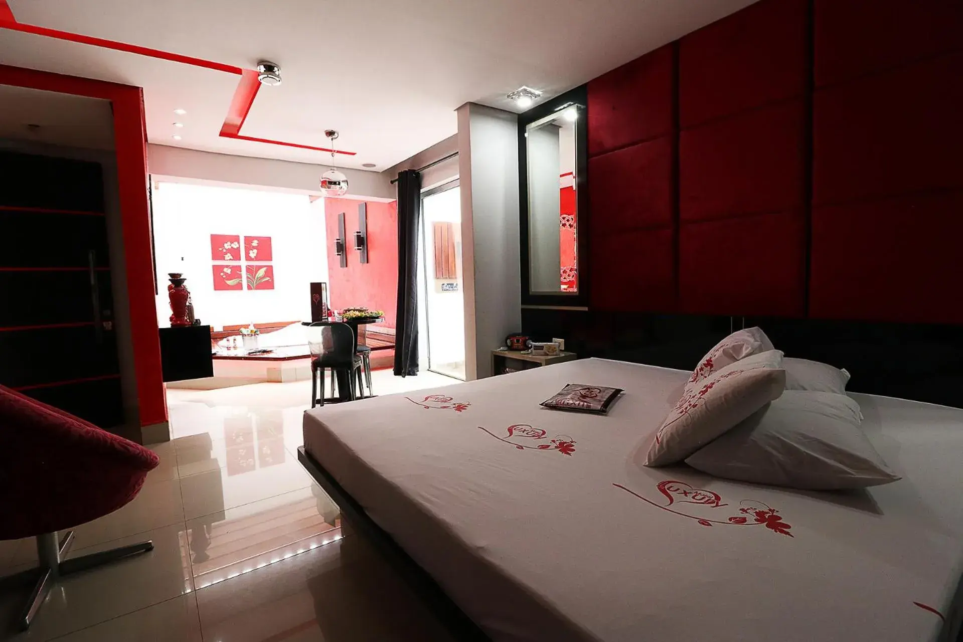 Superior King Room in Motel Luxury Superior King Room in Motel Luxury