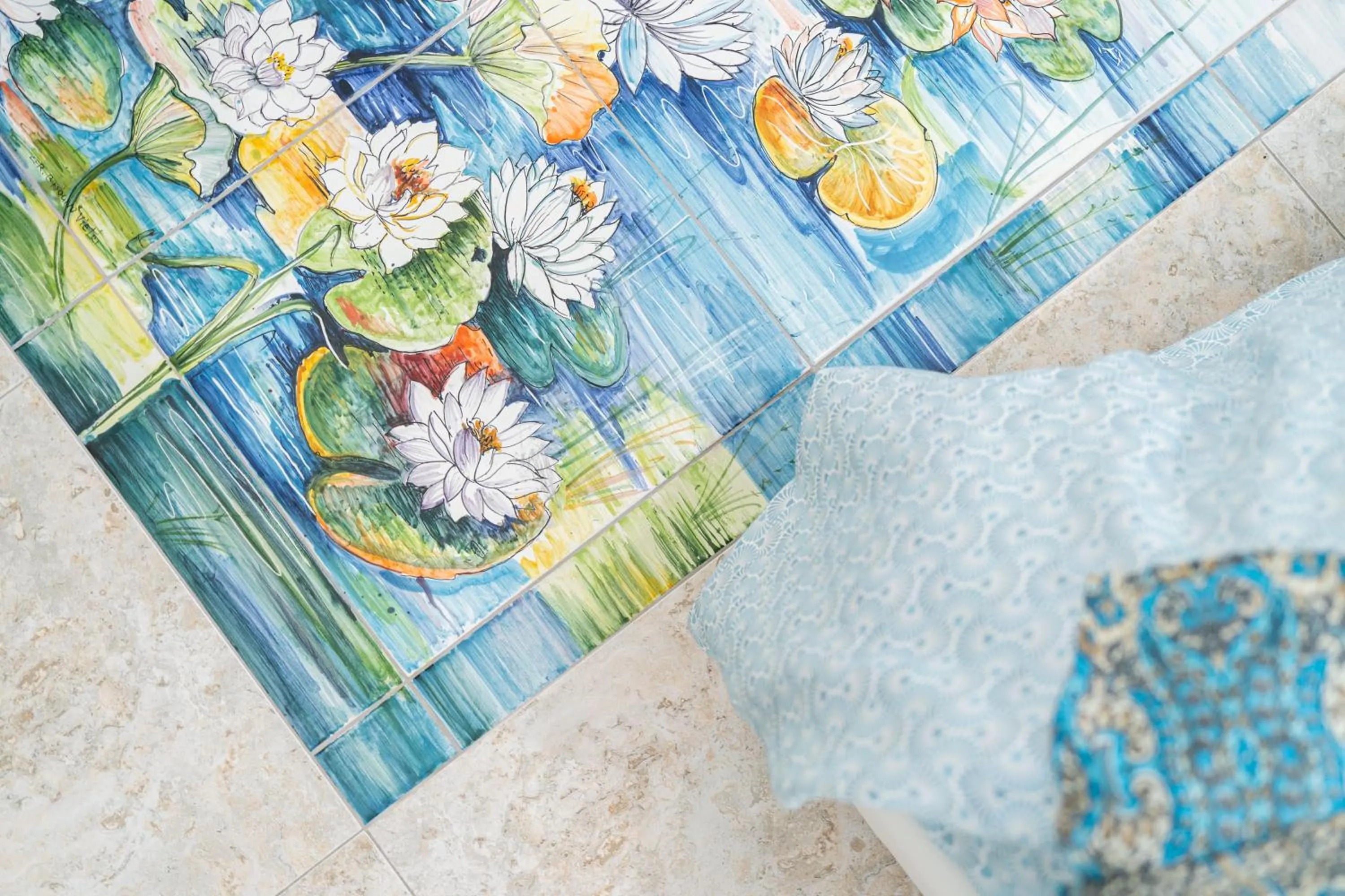 Decorative detail in Almaré B&B