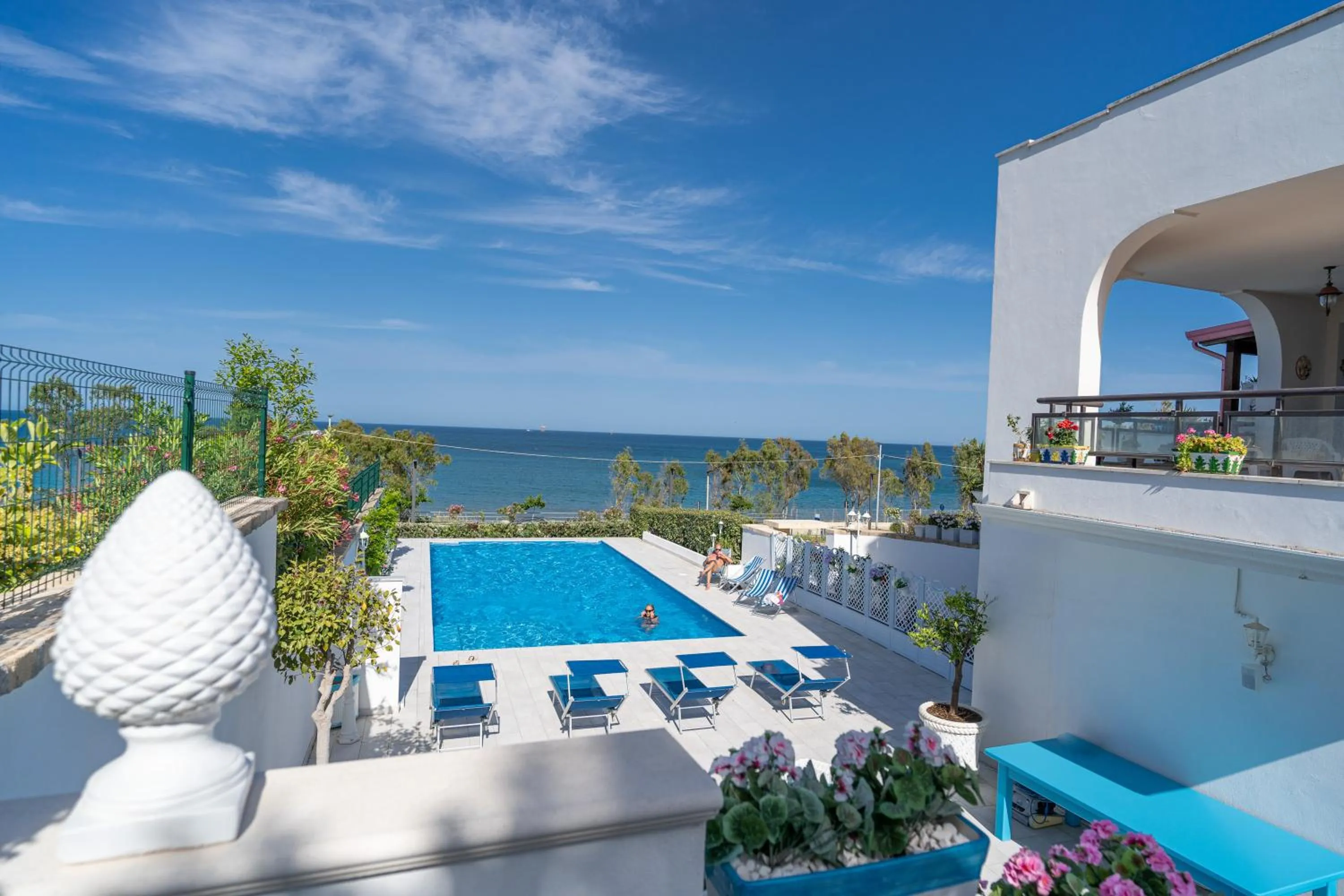 Property building in Almaré B&B