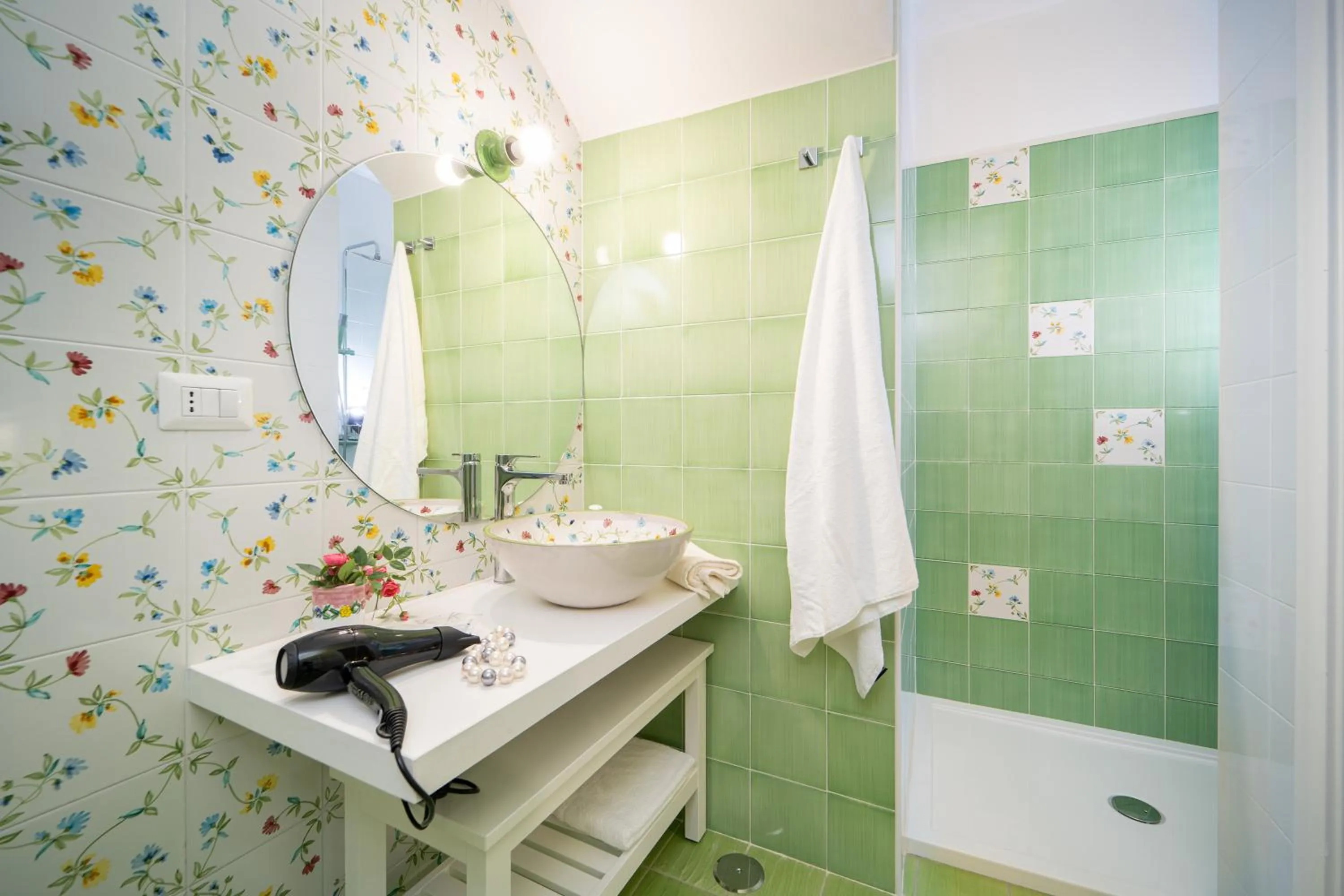 Shower in Almaré B&B