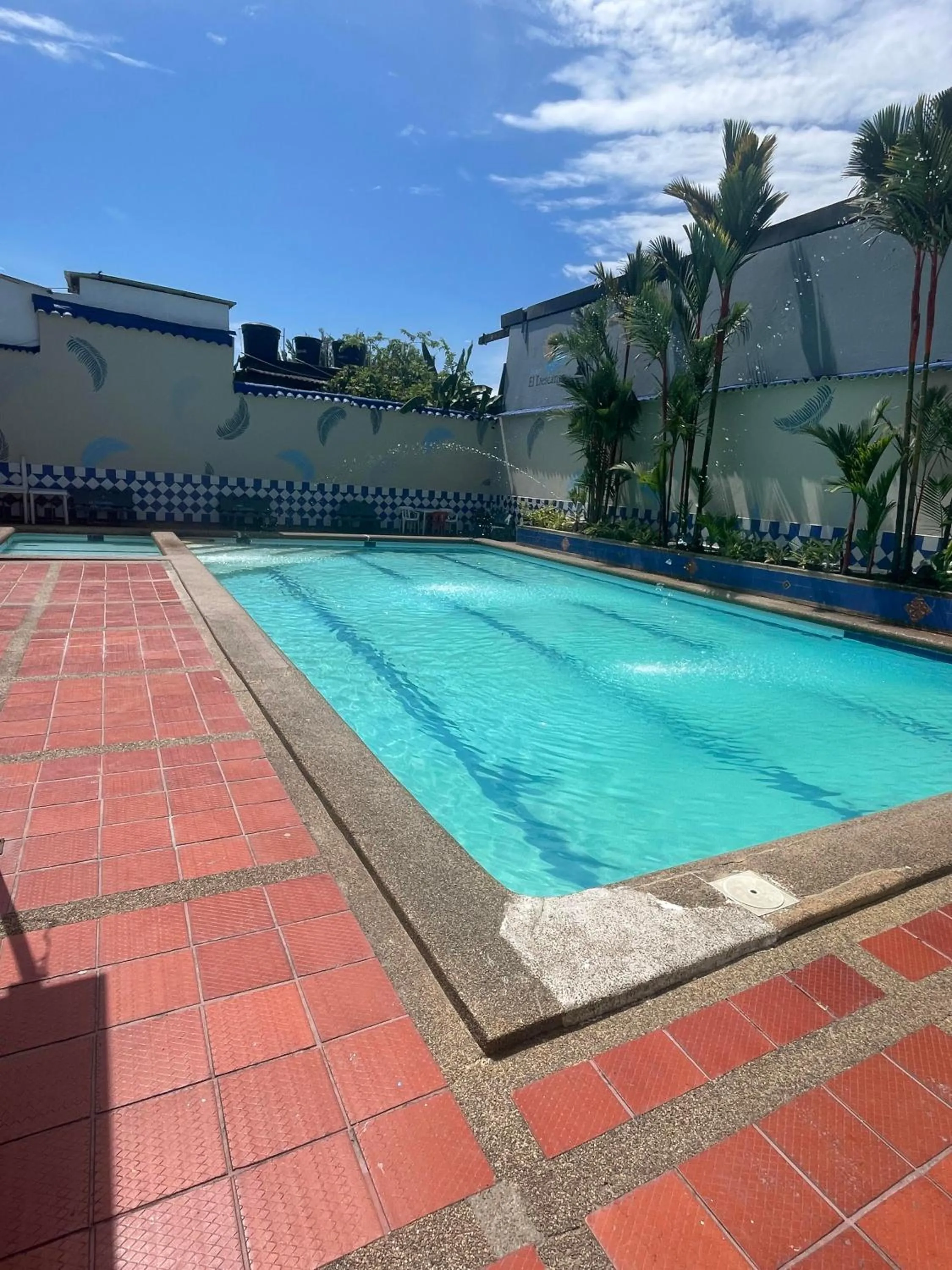 Swimming pool in Hotel Descanso Inn Villavicencio