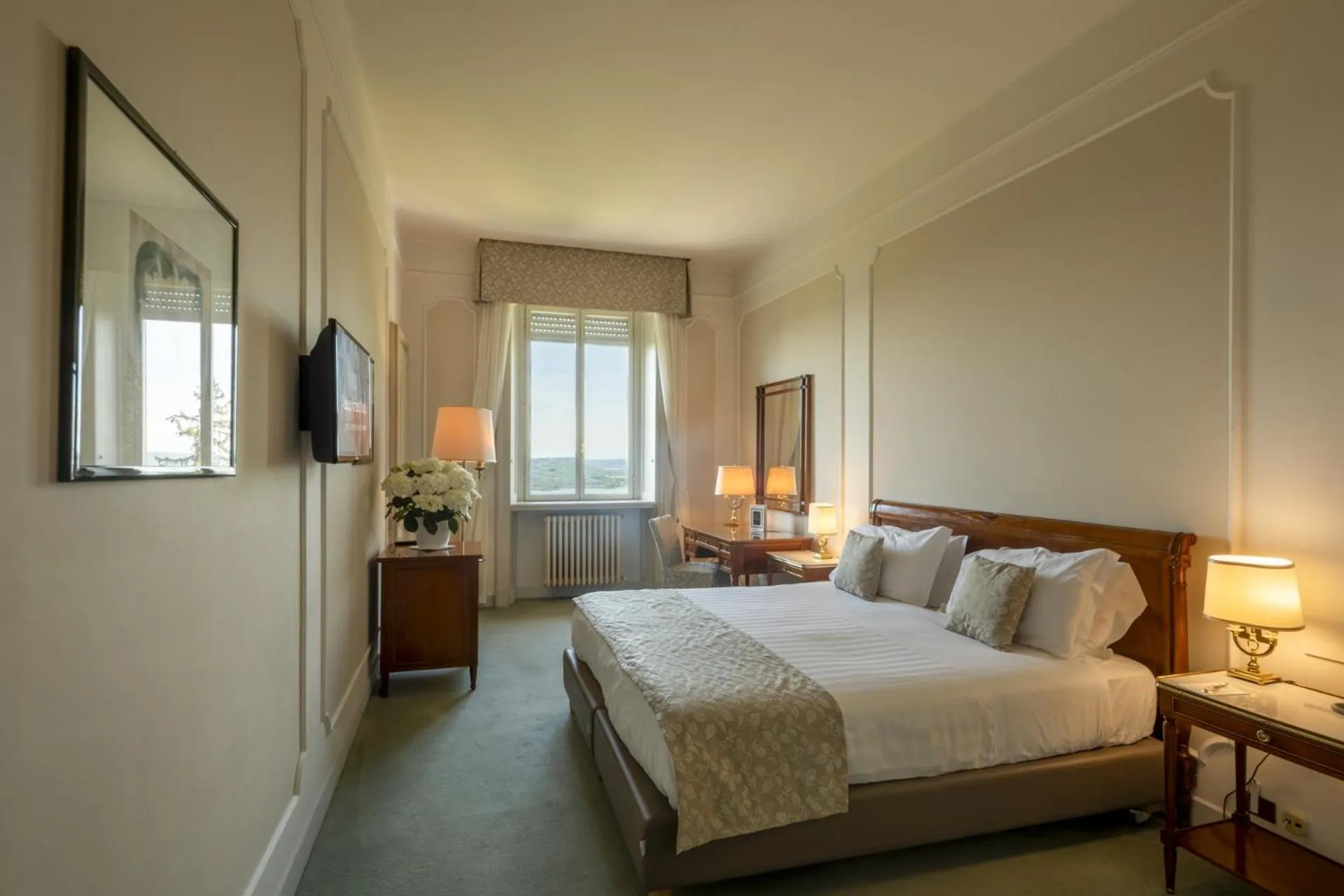 Bedroom, Bed in Palace Grand Hotel Varese