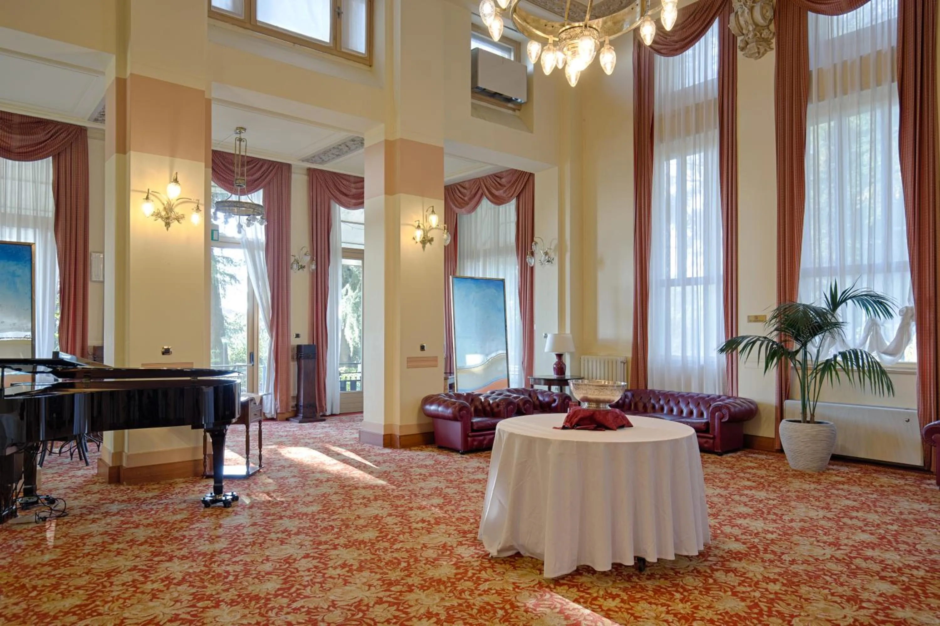 Lobby or reception in Palace Grand Hotel Varese