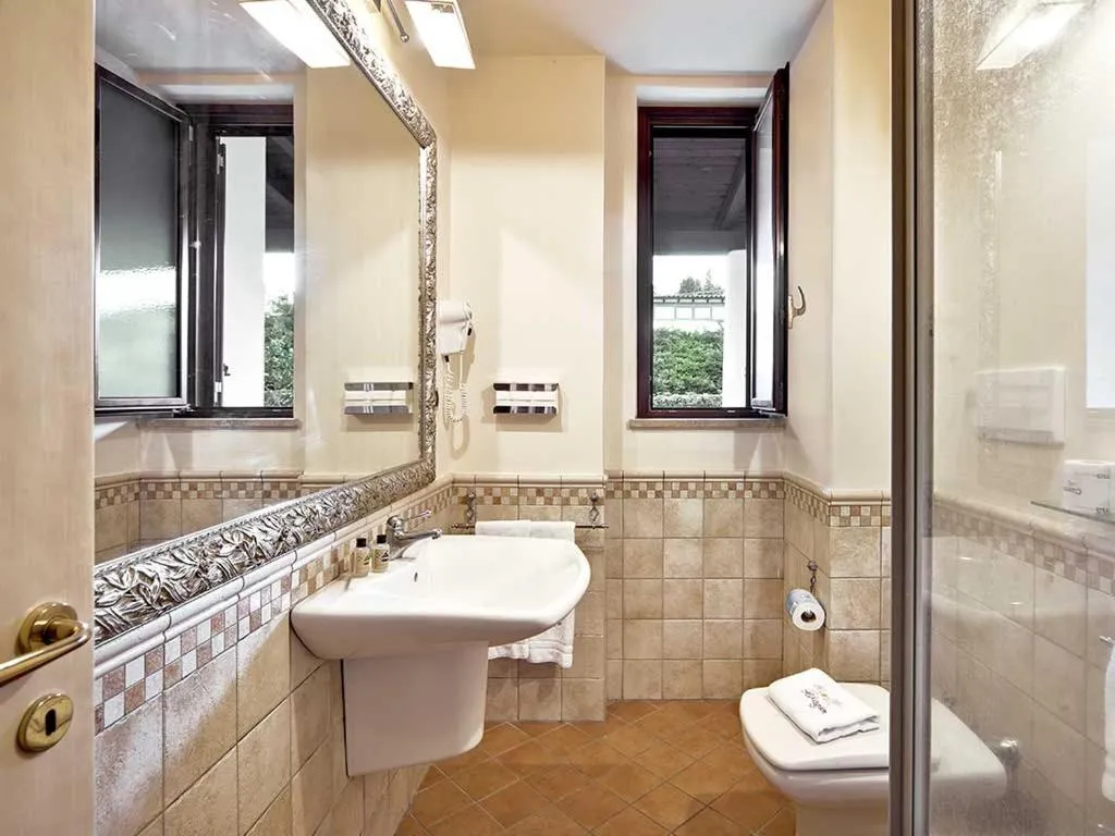 Bathroom in Hotel Garden