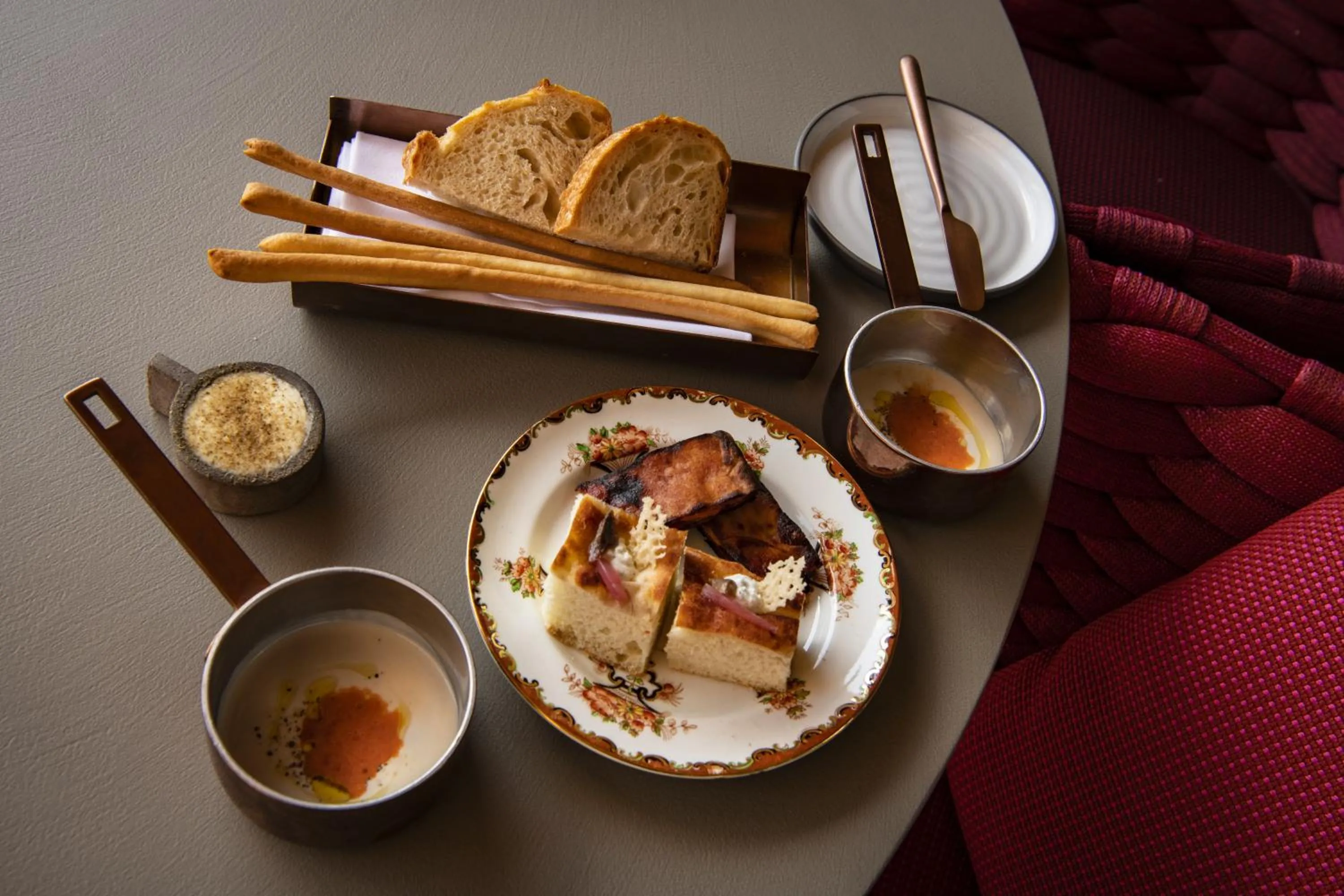 Restaurant/places to eat in Hotel Signum