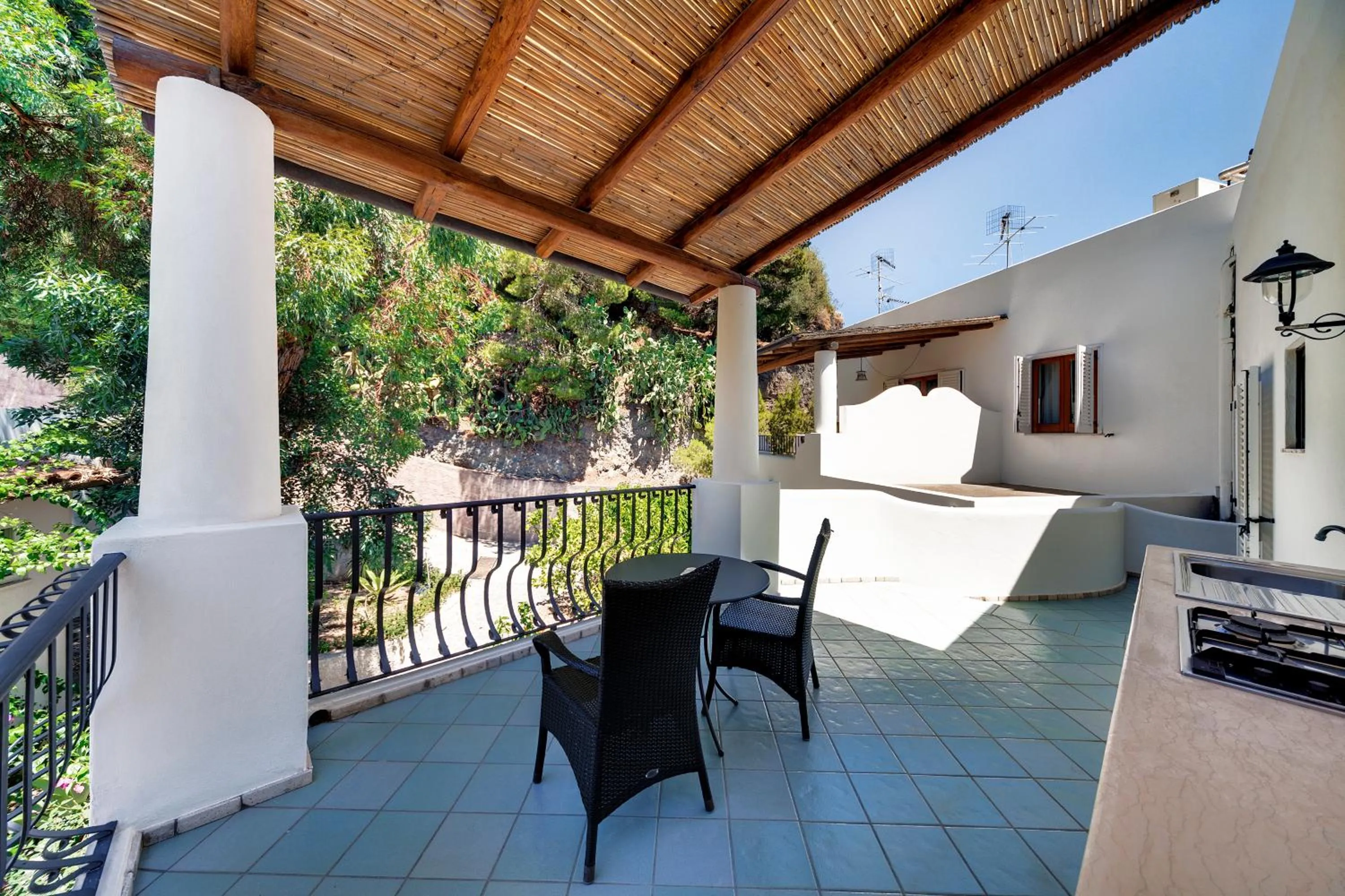 Balcony/Terrace in Hotel Villa Enrica - Aeolian Charme