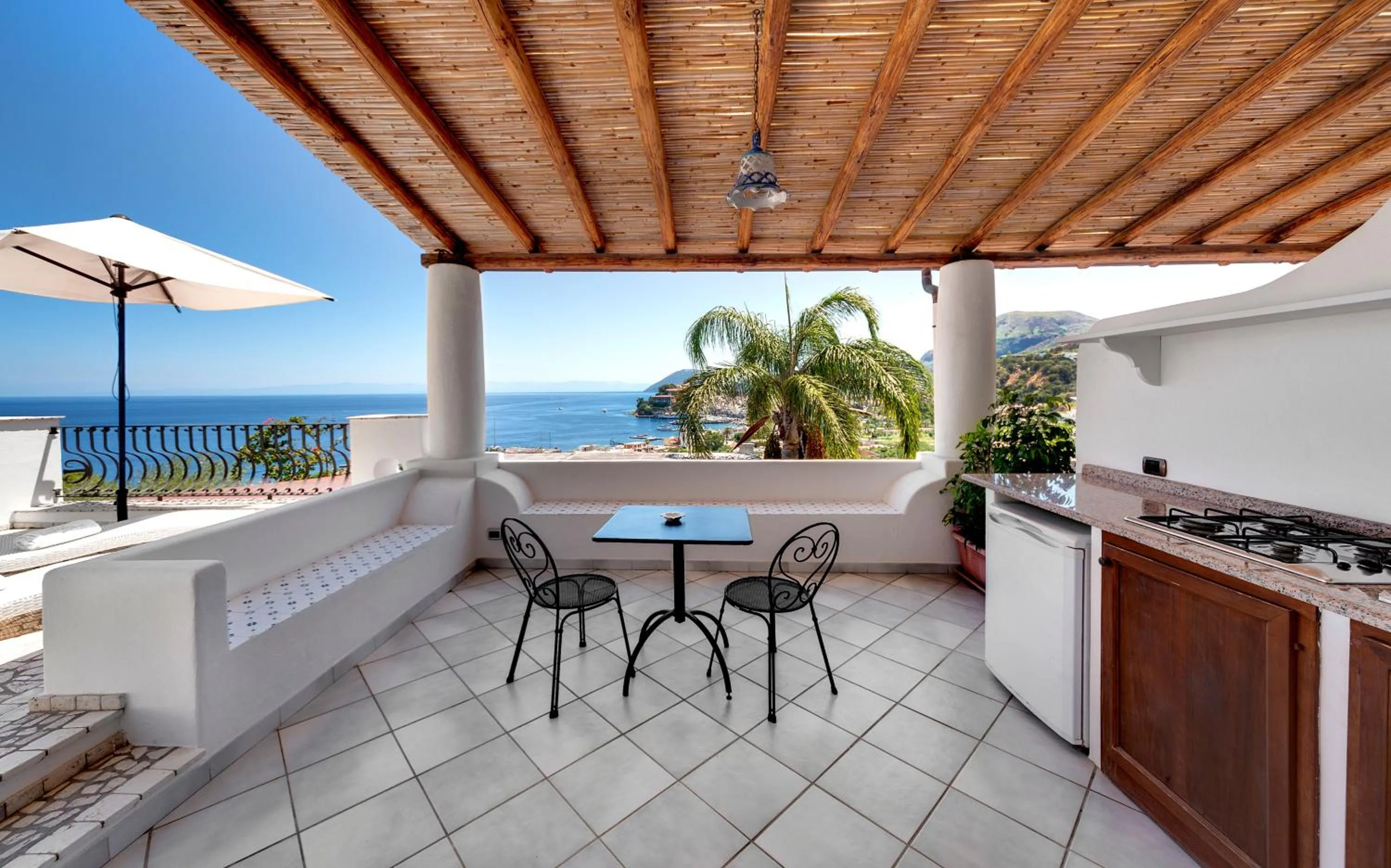 Balcony/Terrace in Hotel Villa Enrica - Aeolian Charme