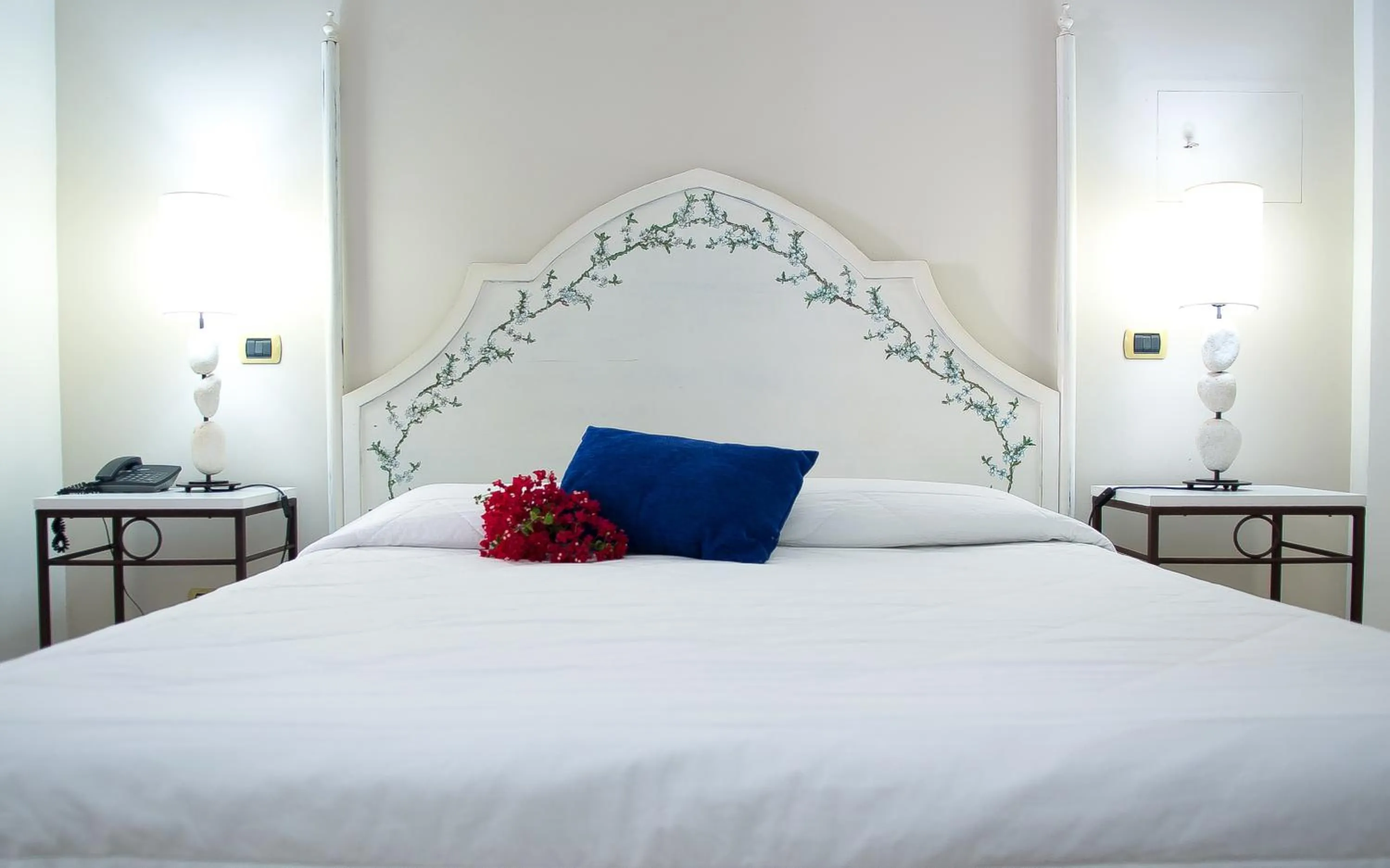 Bedroom, Bed in Hotel Villa Enrica - Aeolian Charme