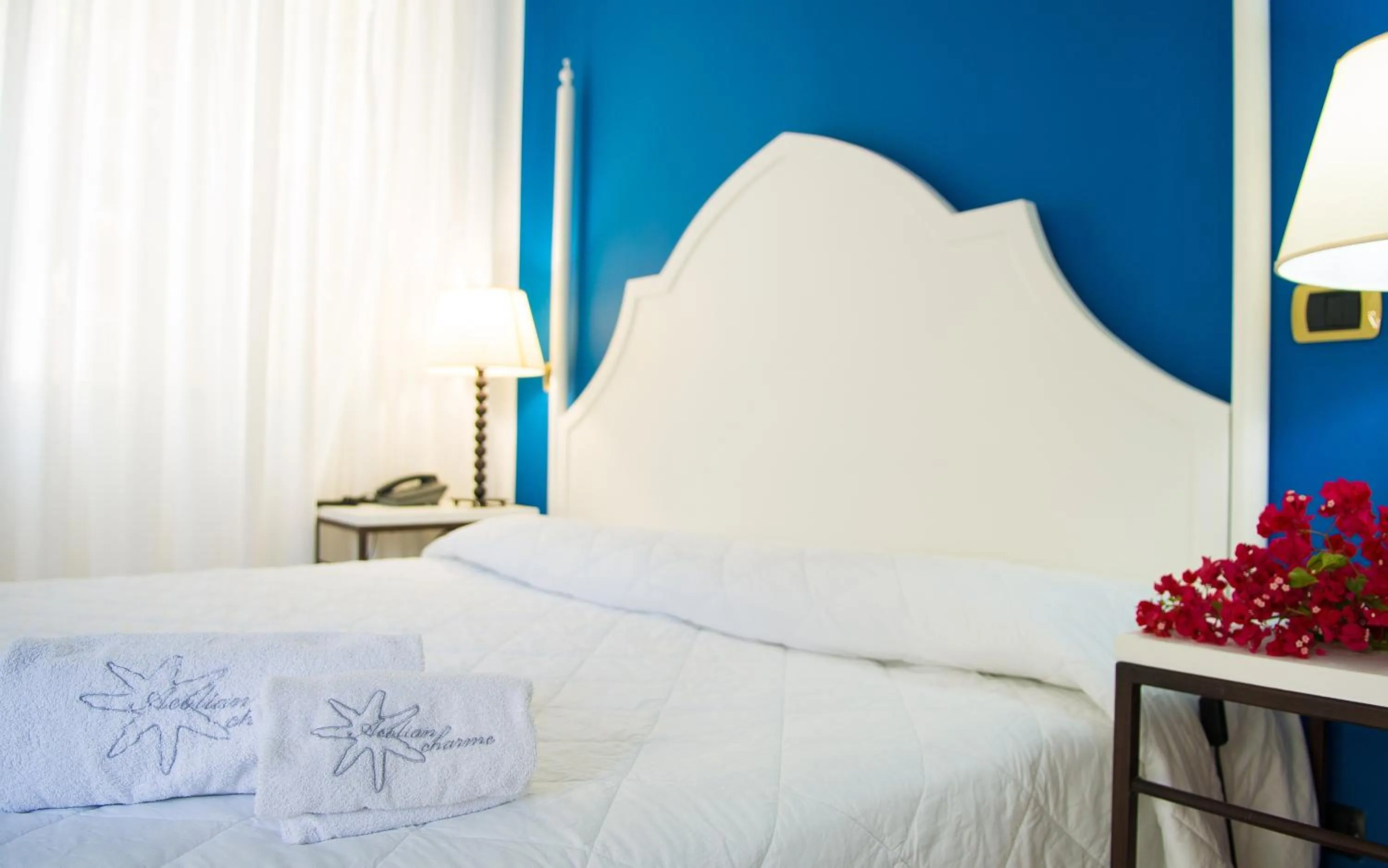 Bedroom, Bed in Hotel Villa Enrica - Aeolian Charme