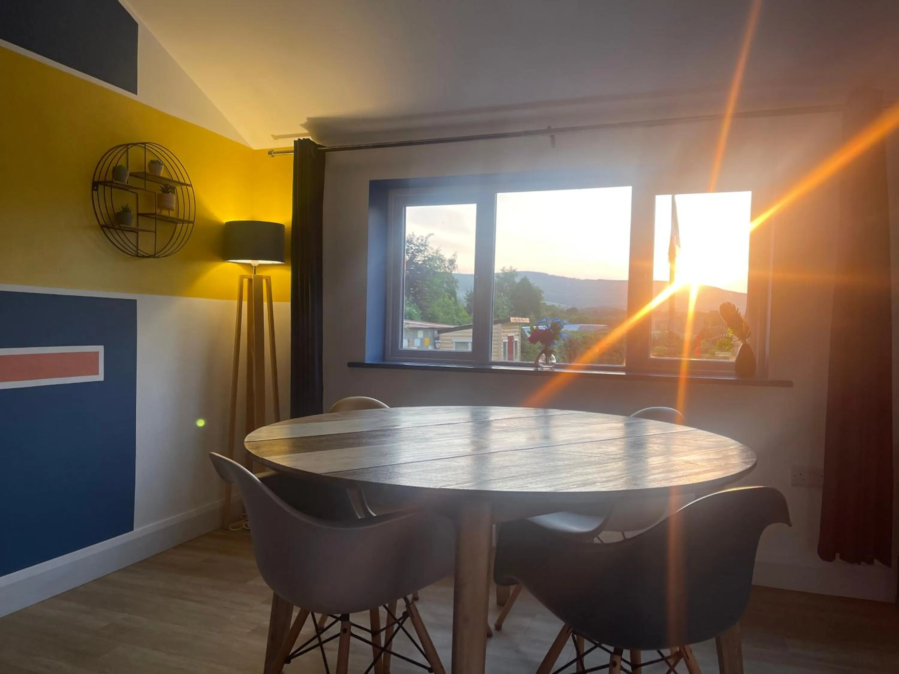 Dining area in Mon Petit Cottage - B&B and Guest House in Bunclody