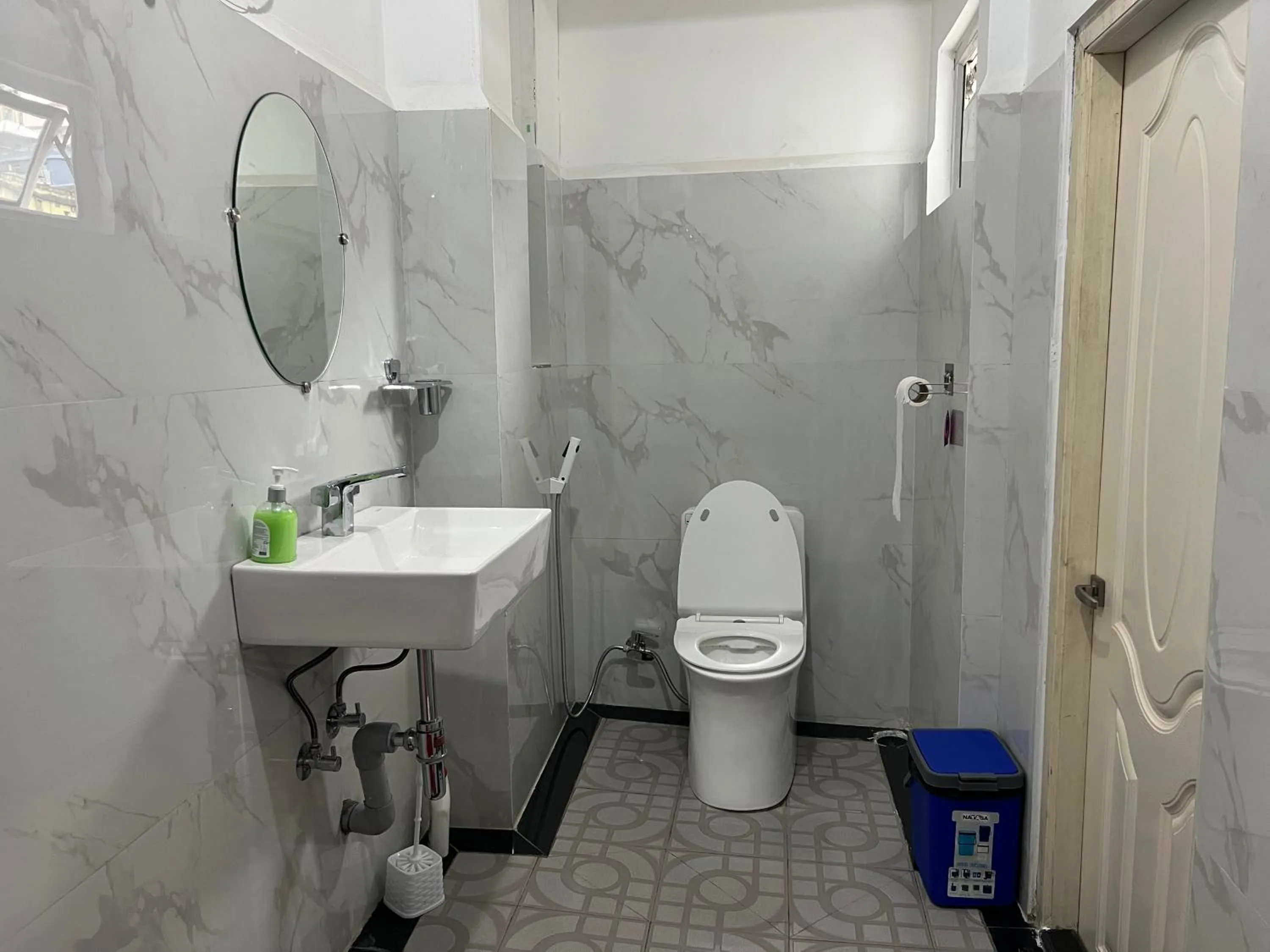 Bathroom in Hotel Dinthar Zara