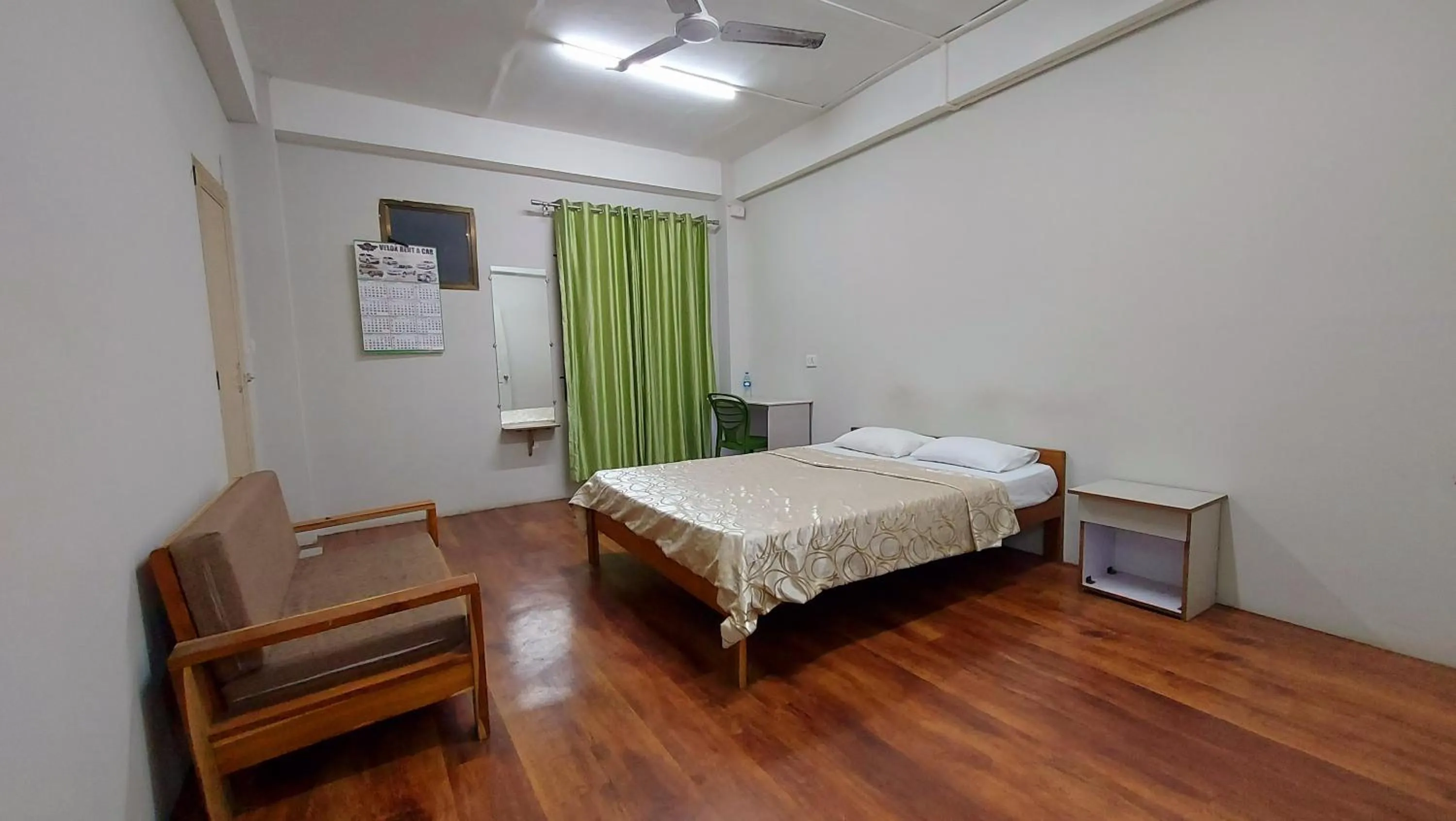 Bed in Hotel Dinthar Zara