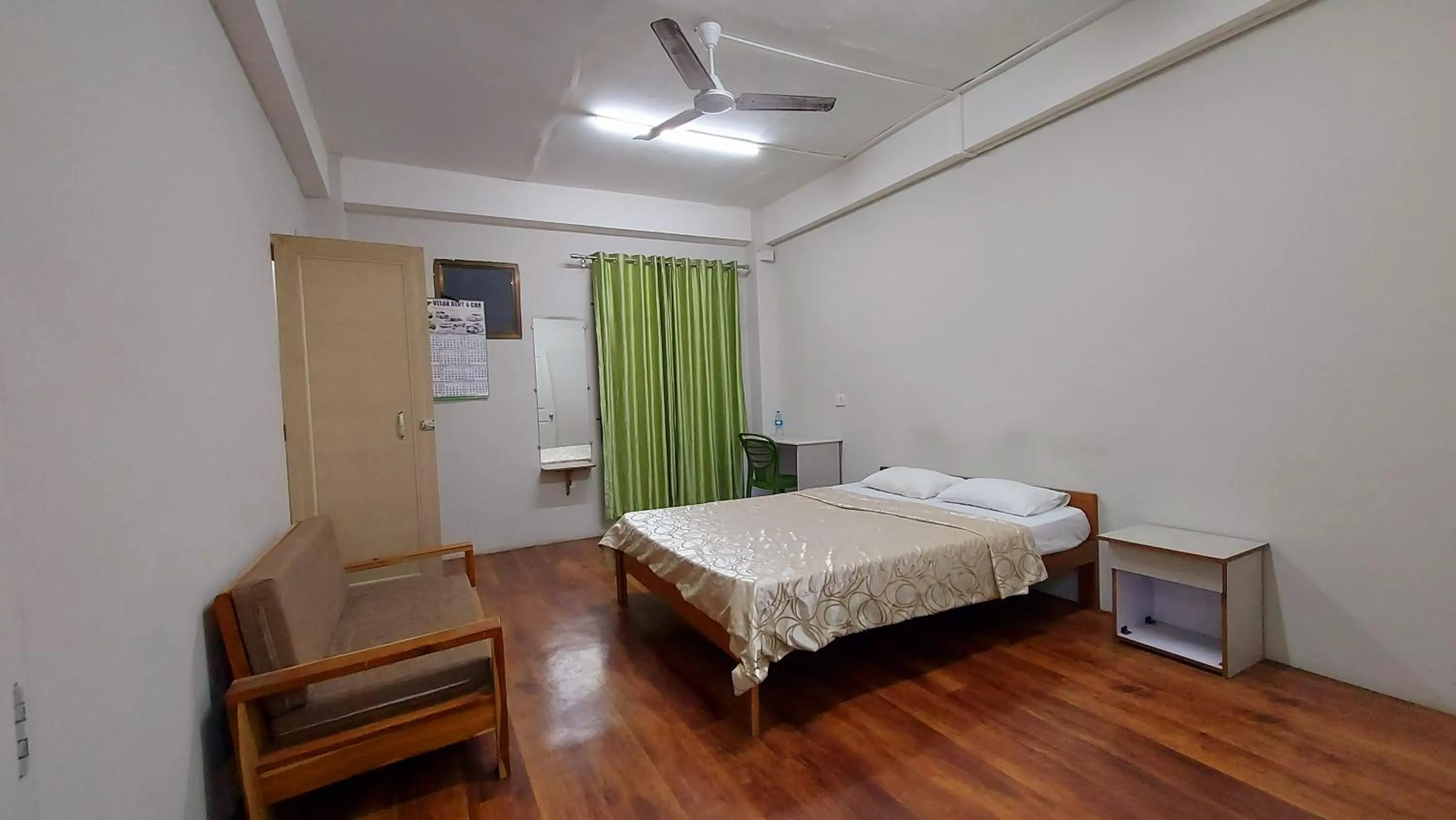 Bed in Hotel Dinthar Zara