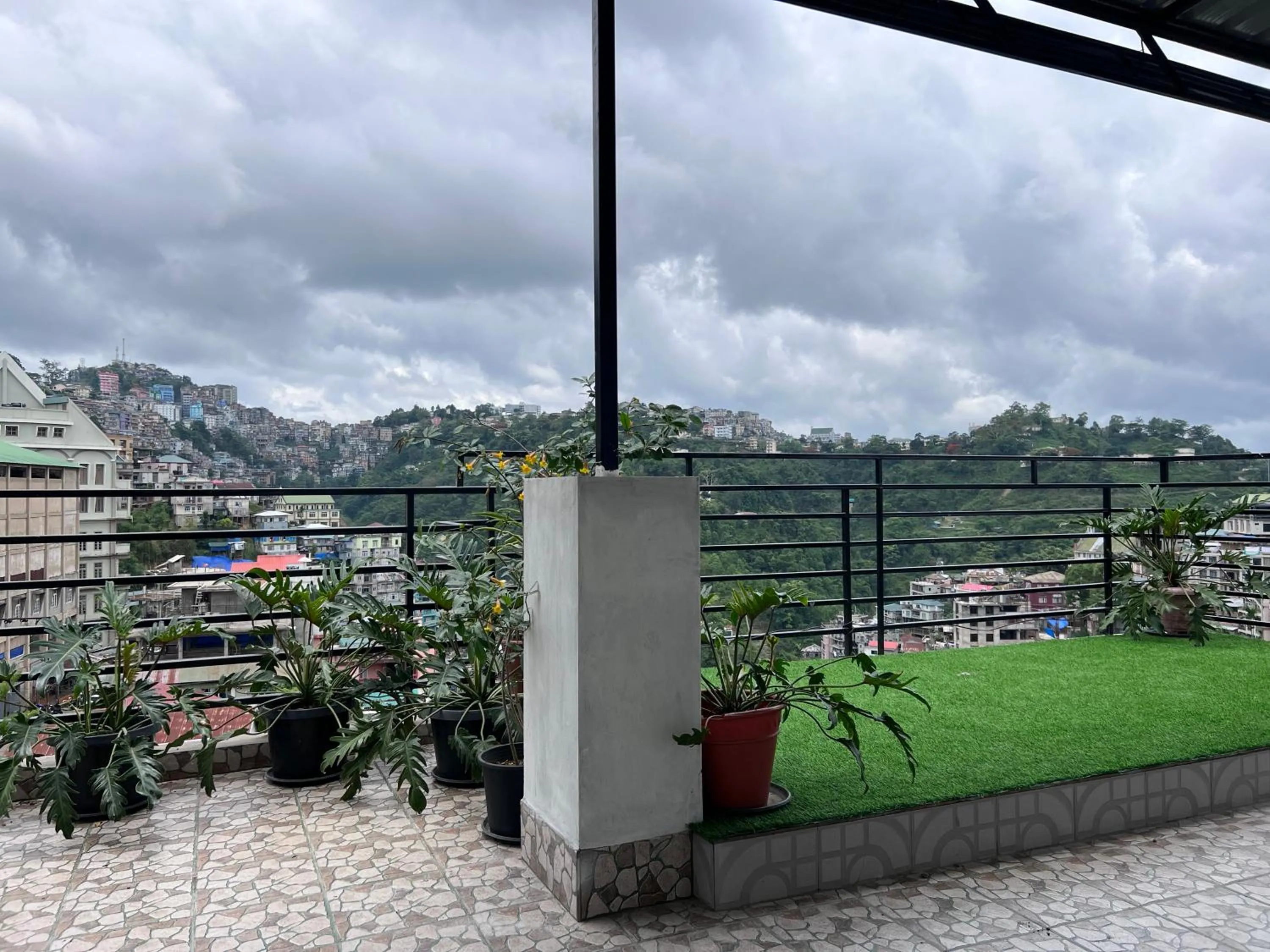 Balcony/Terrace in Hotel Dinthar Zara
