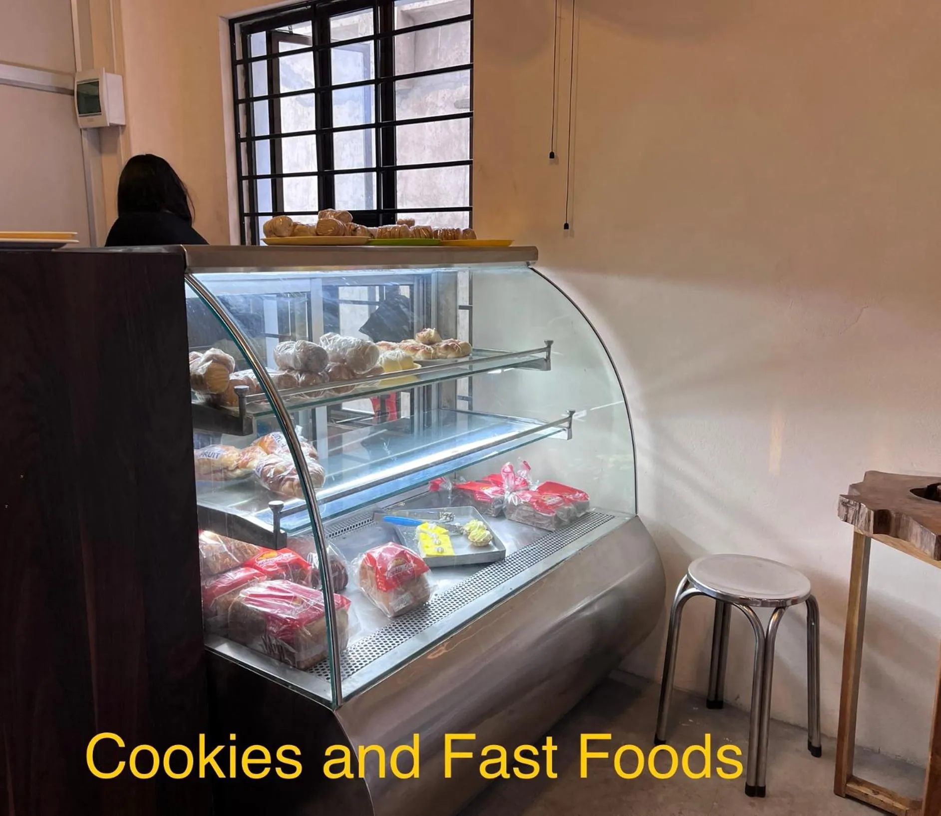 Food and drinks in Hotel Dinthar Zara