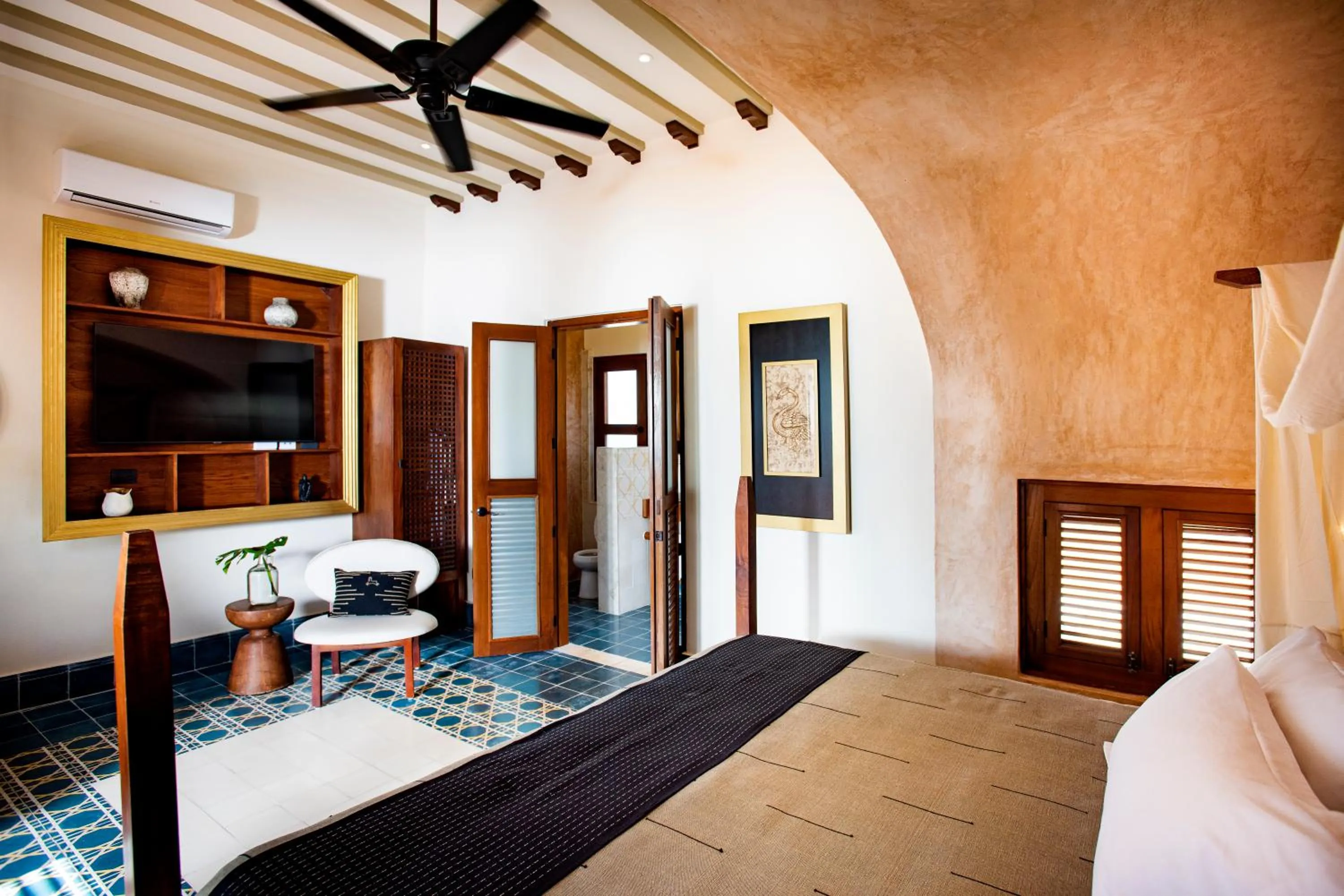 TV and multimedia, Bed in CIGNO HOTEL BOUTIQUE- Adults Only