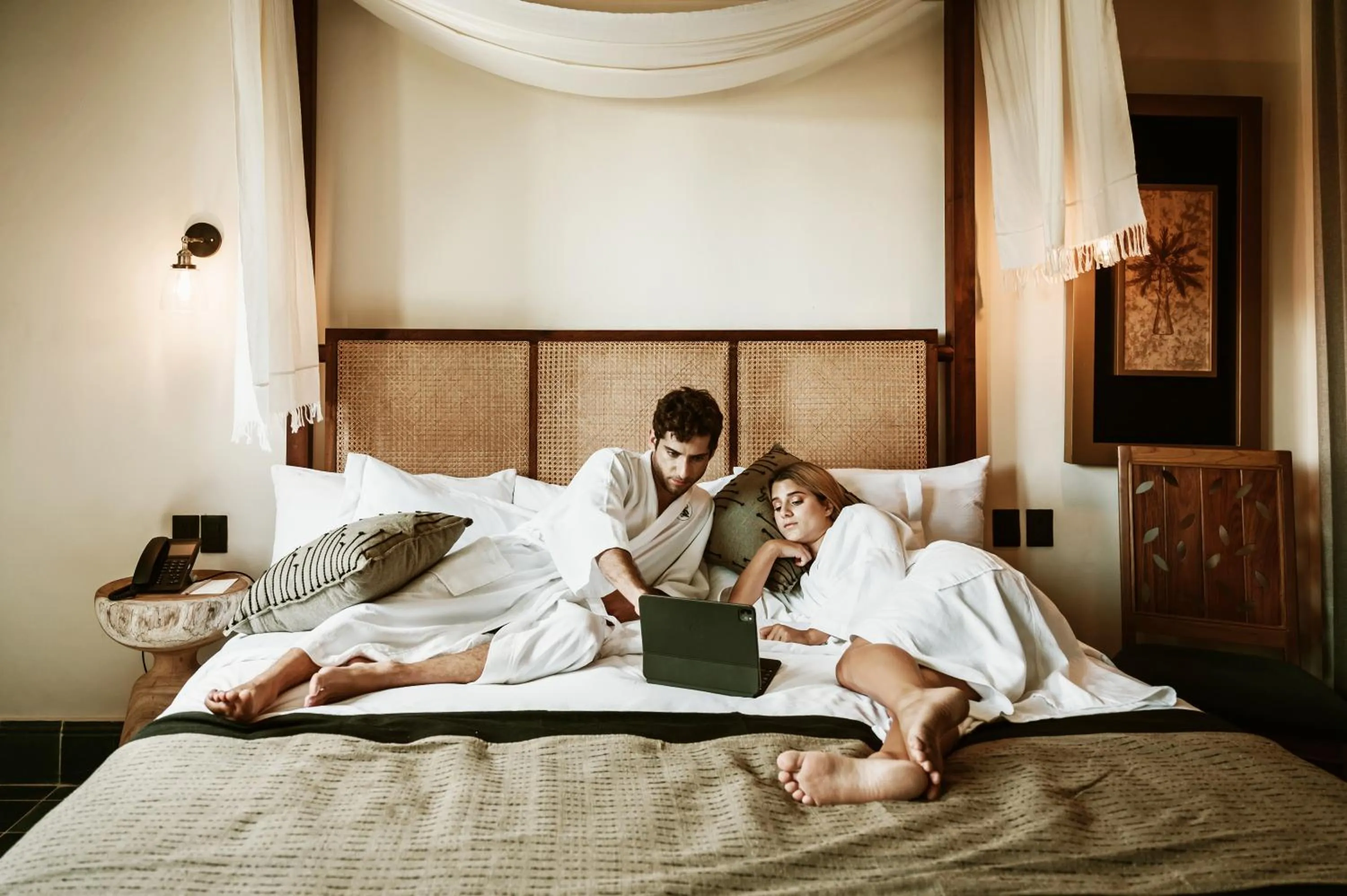 People, Bed in CIGNO HOTEL BOUTIQUE- Adults Only