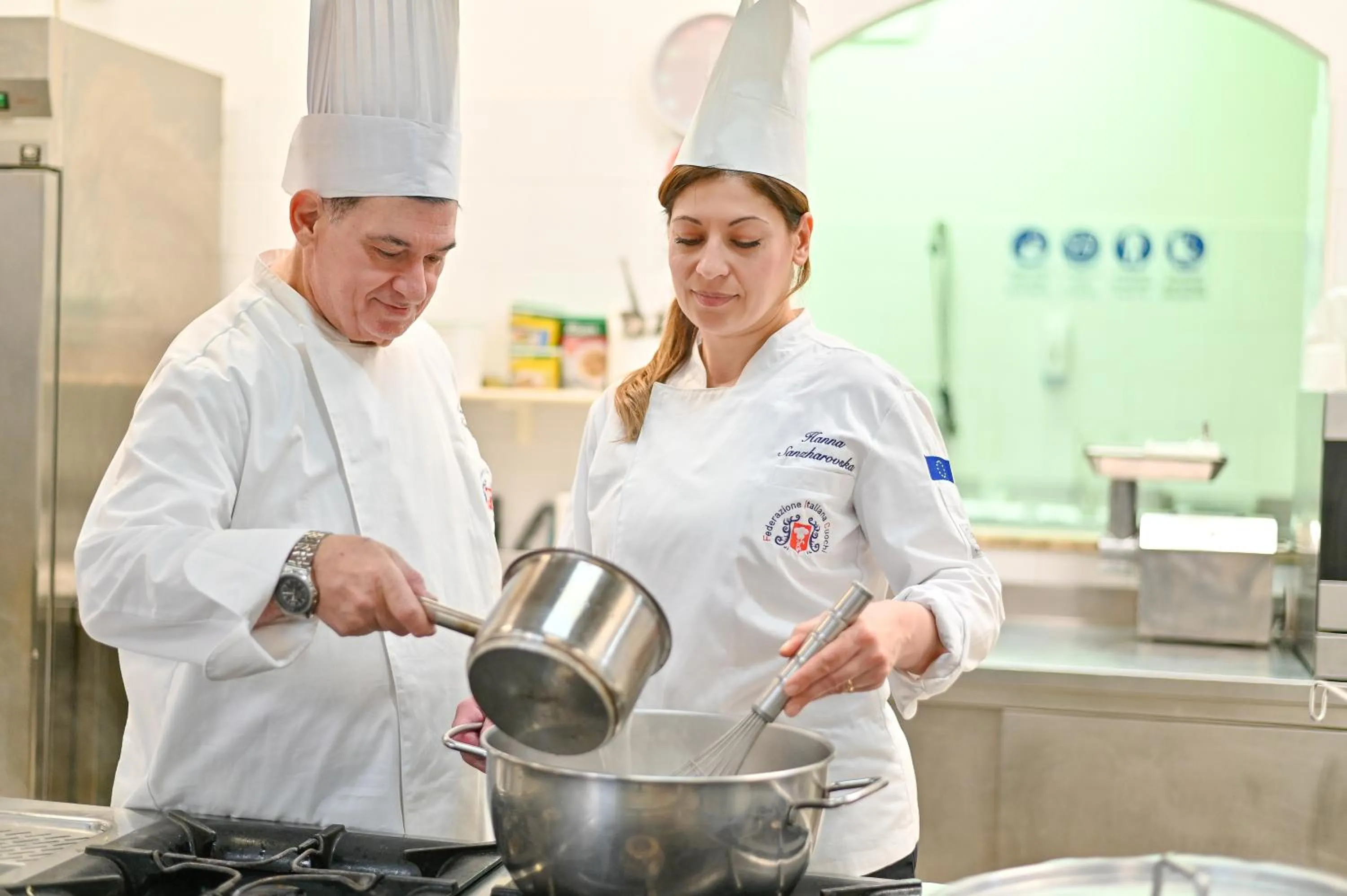 Restaurant/places to eat in Hotel Mareluna