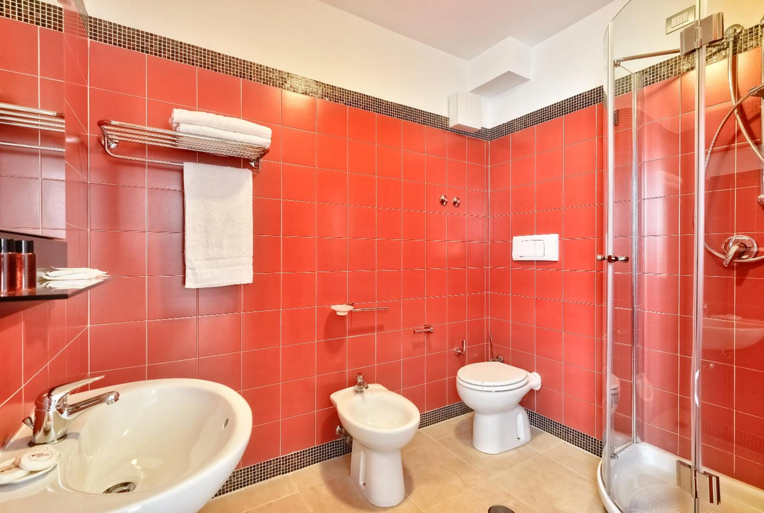 Bathroom in Hotel Mareluna