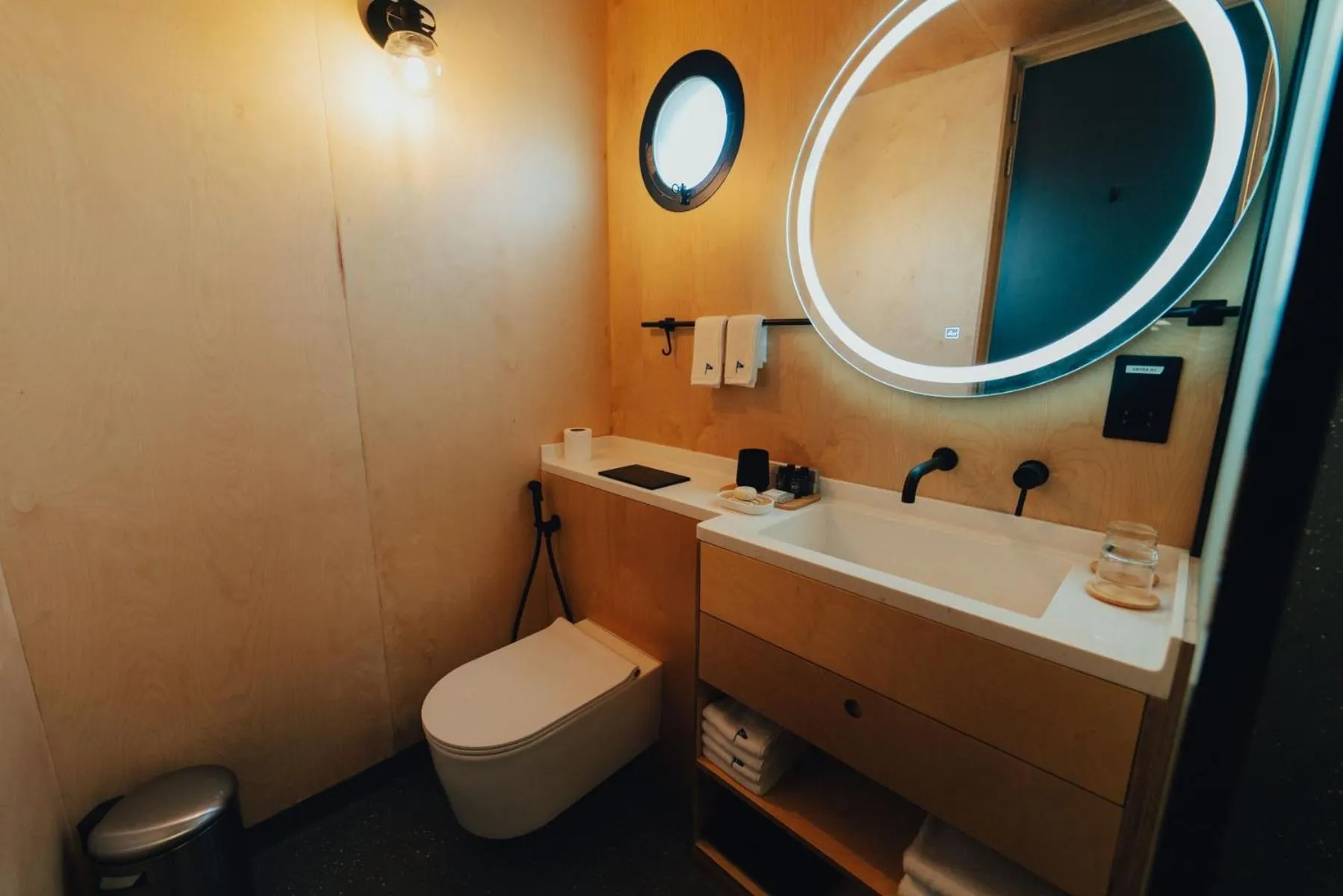 Toilet in Bab Al Nojoum Al Mugheirah