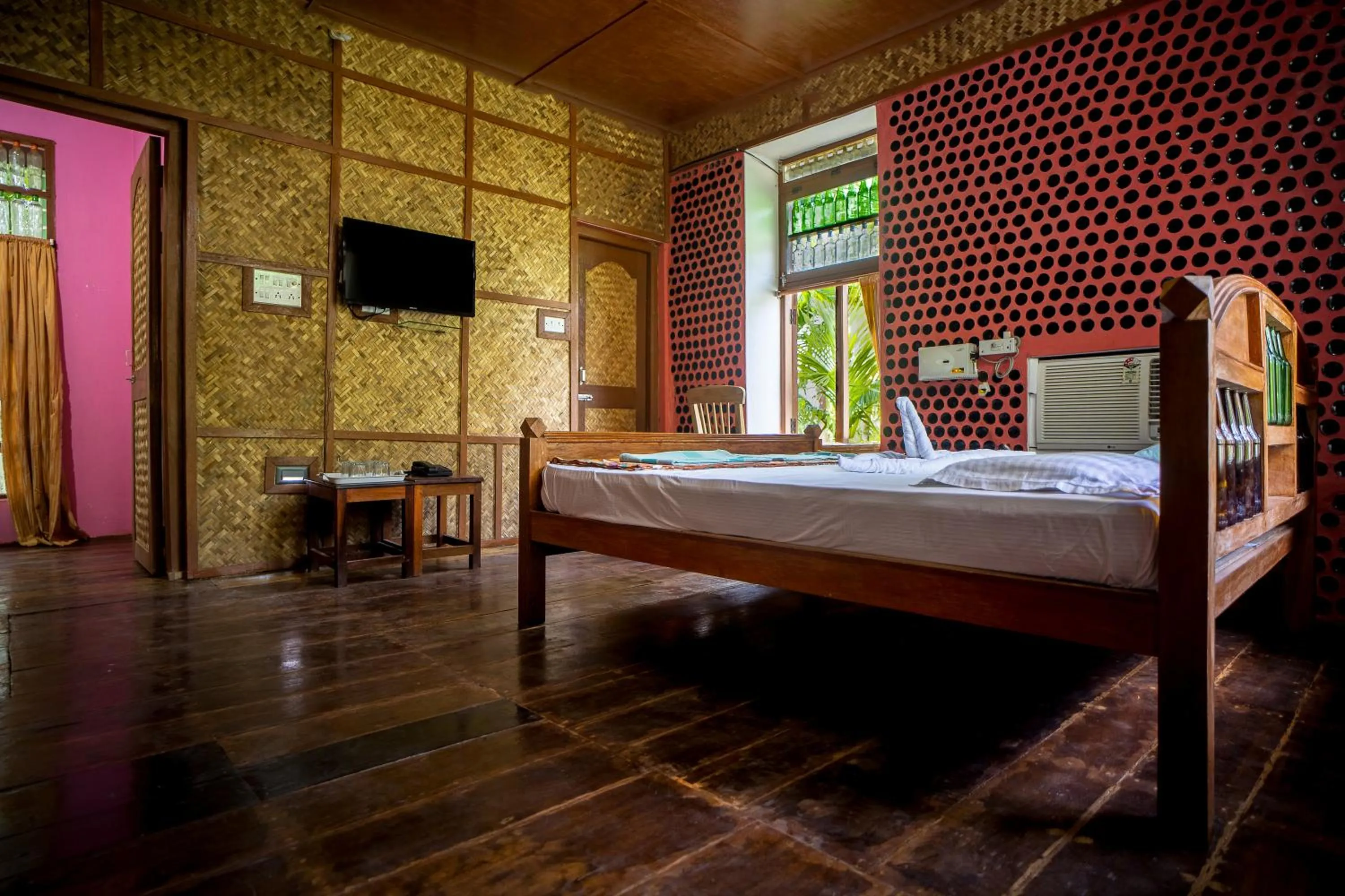 Photo of the whole room, Bed in Palm Grove Eco Resort