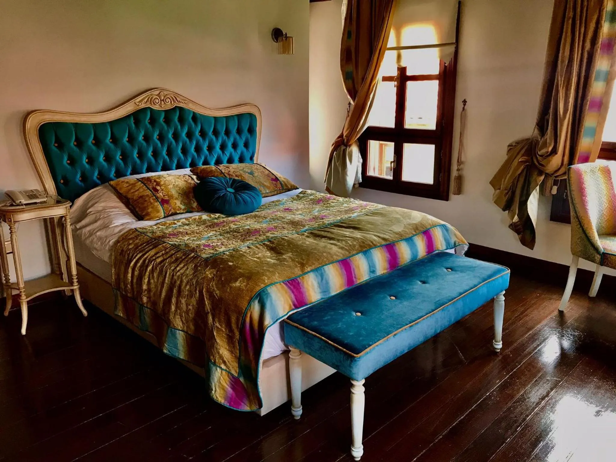 Photo of the whole room, Bed in Arasta Konak Otel