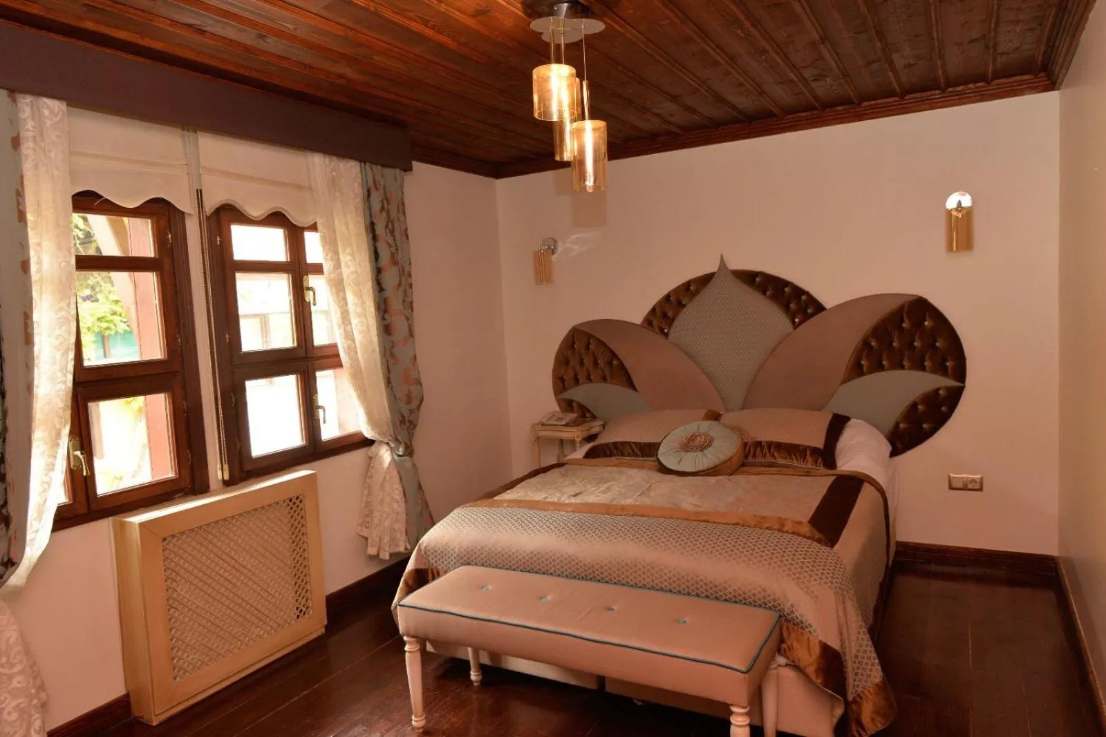 Bed in Arasta Konak Otel