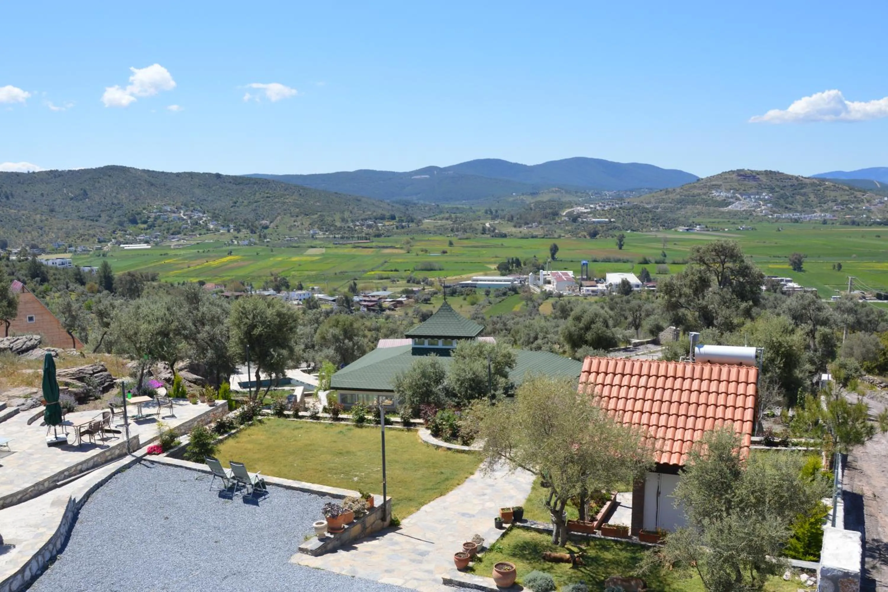 Natural landscape in Olive Garden Retreat