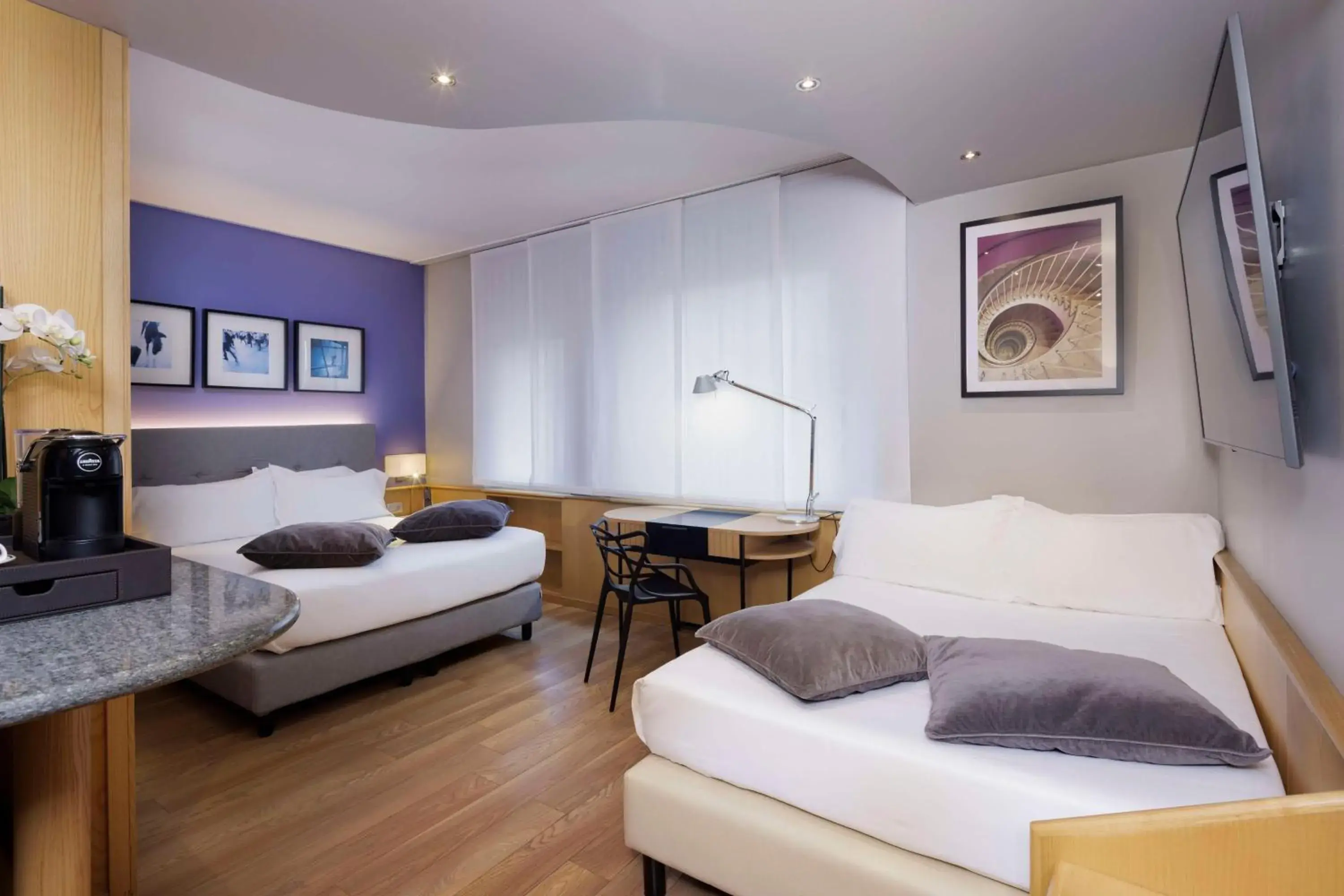 Family Room in Best Western Plus Executive Hotel and Suites Family Room in Best Western Plus Executive Hotel and Suites