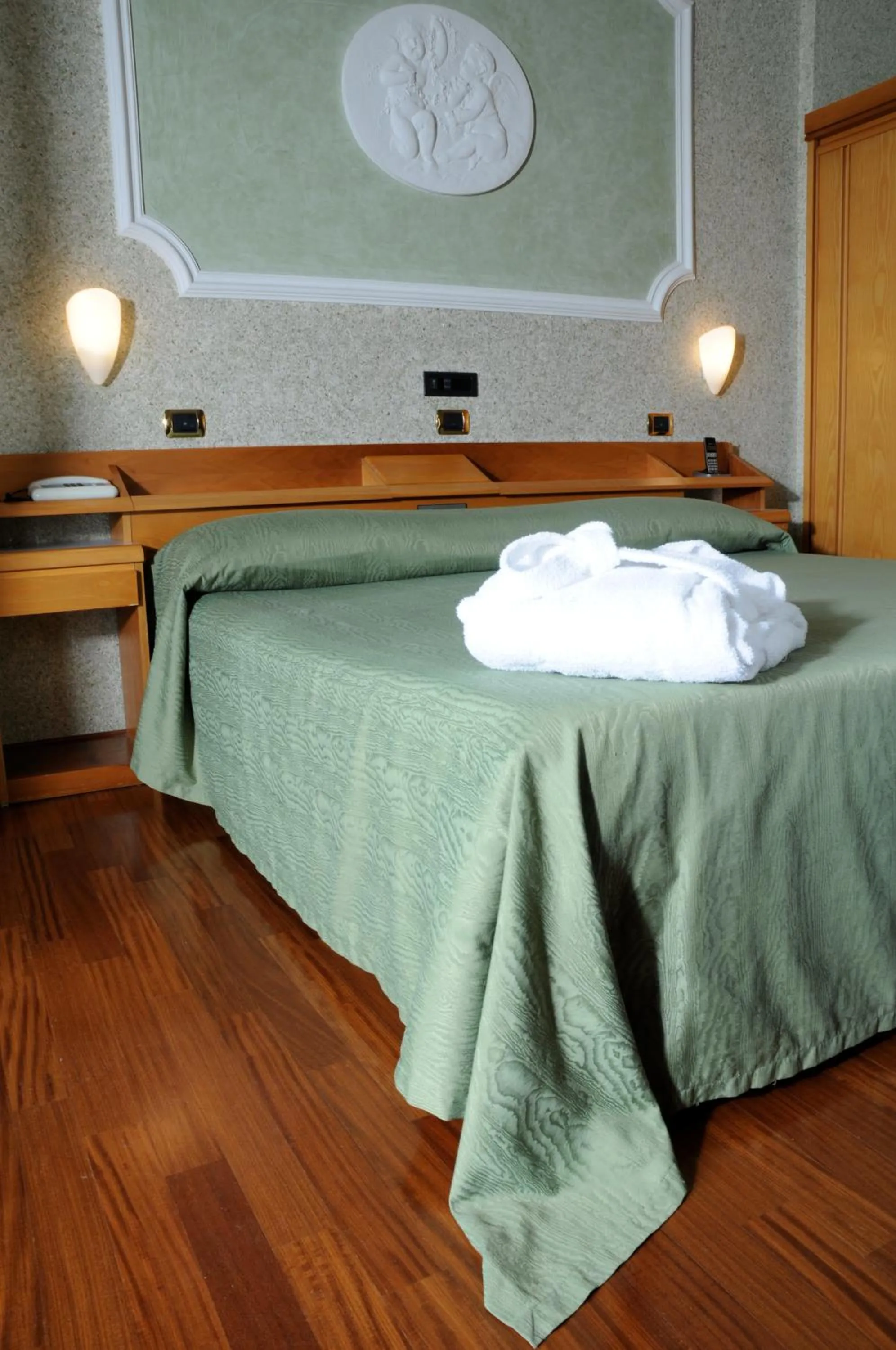 Bedroom, Bed in Grand Hotel Ambasciatori Wellness & Spa
