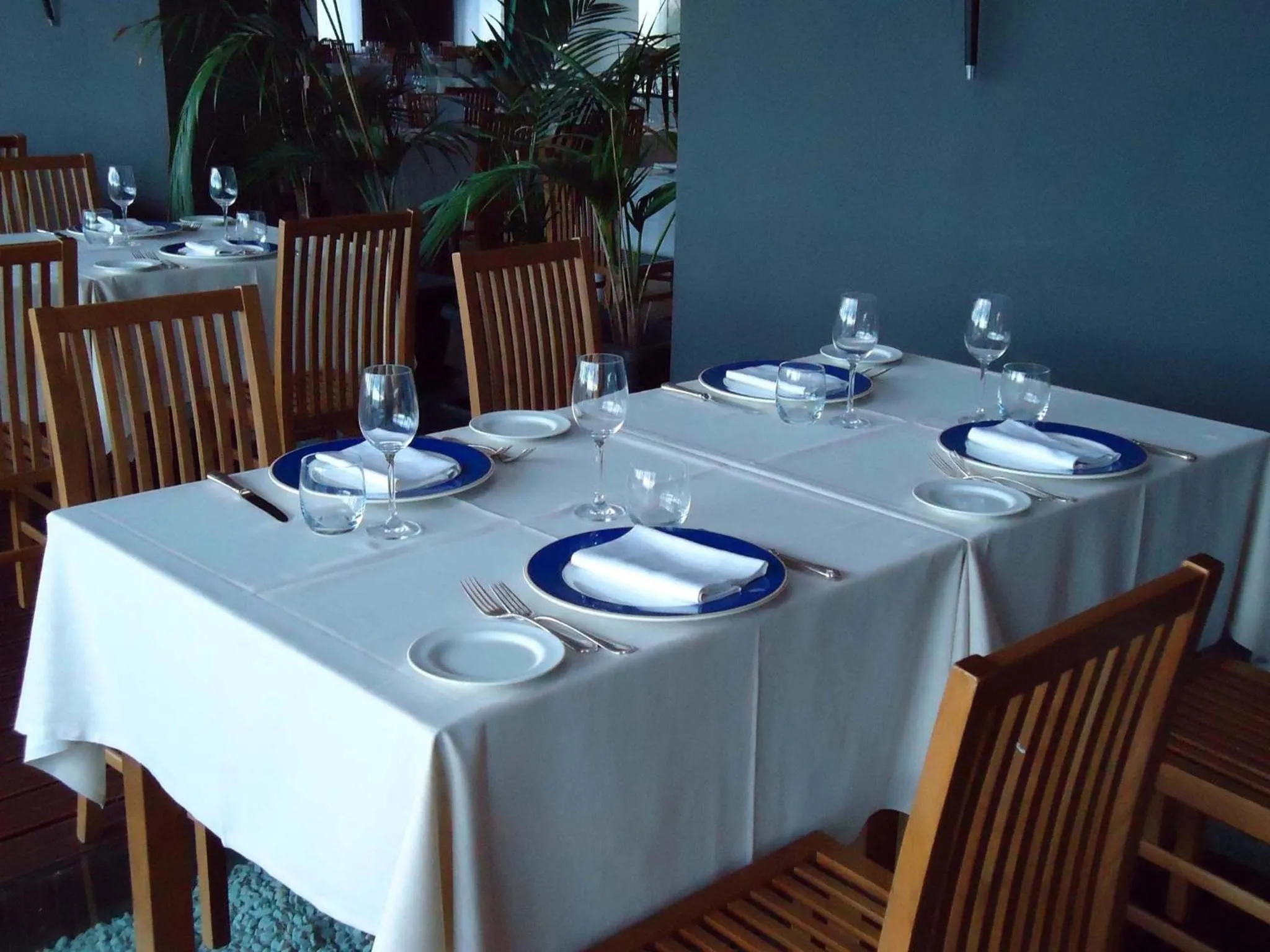Restaurant/places to eat in Santa Tecla Palace