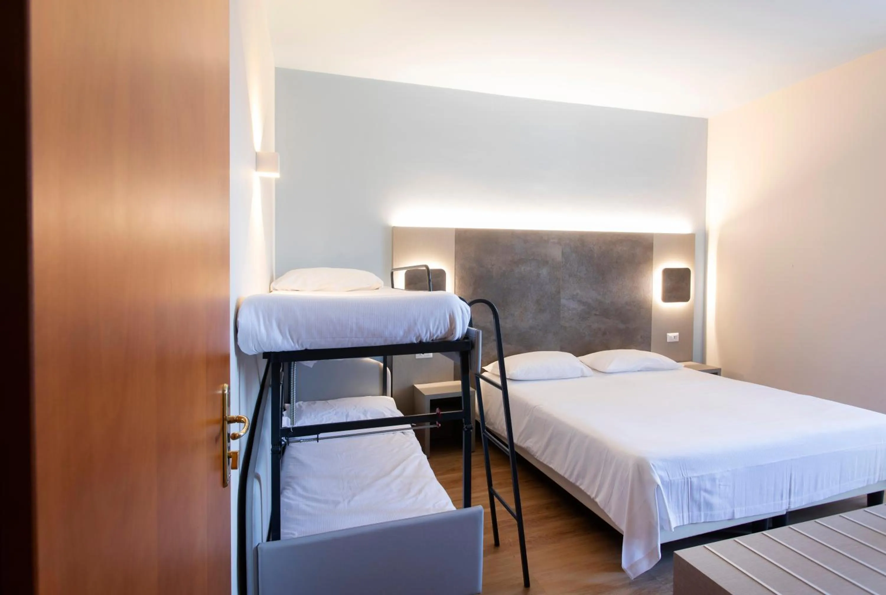 Bed in Hotel Meeting