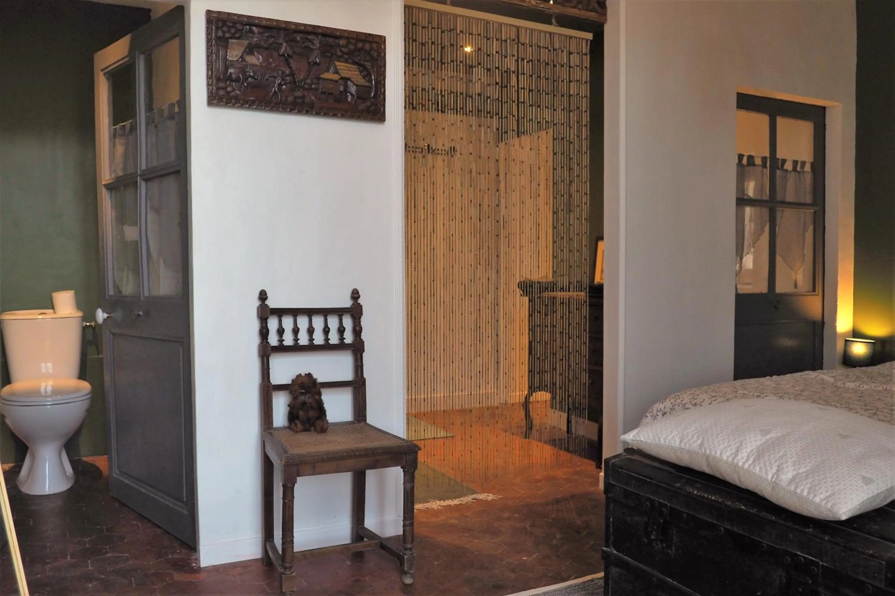 Toilet, Bed in Chambres d'Hôtes Le relais des marmottes en Luberon