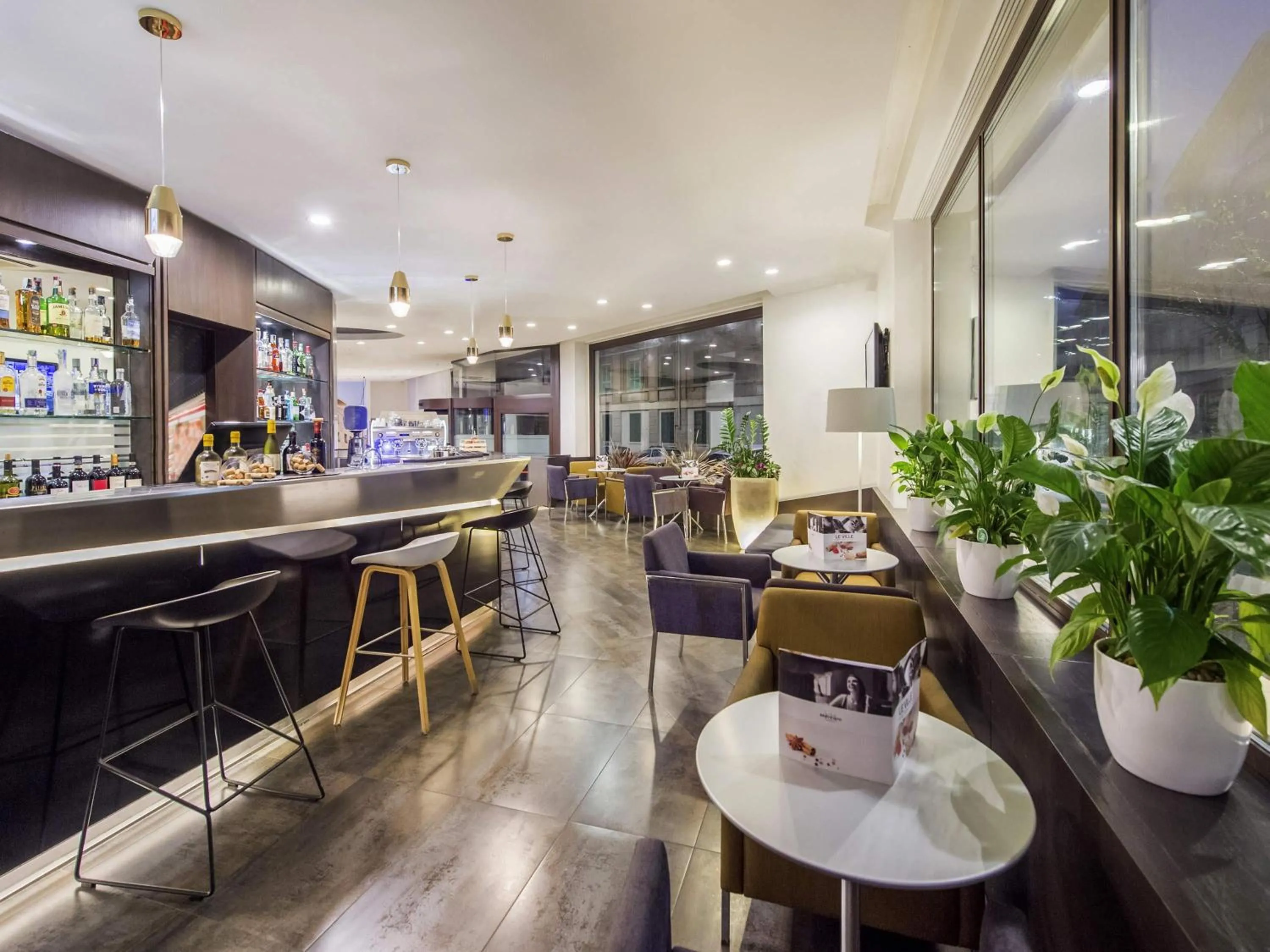 Lounge or bar in Mercure Roma Piazza Bologna