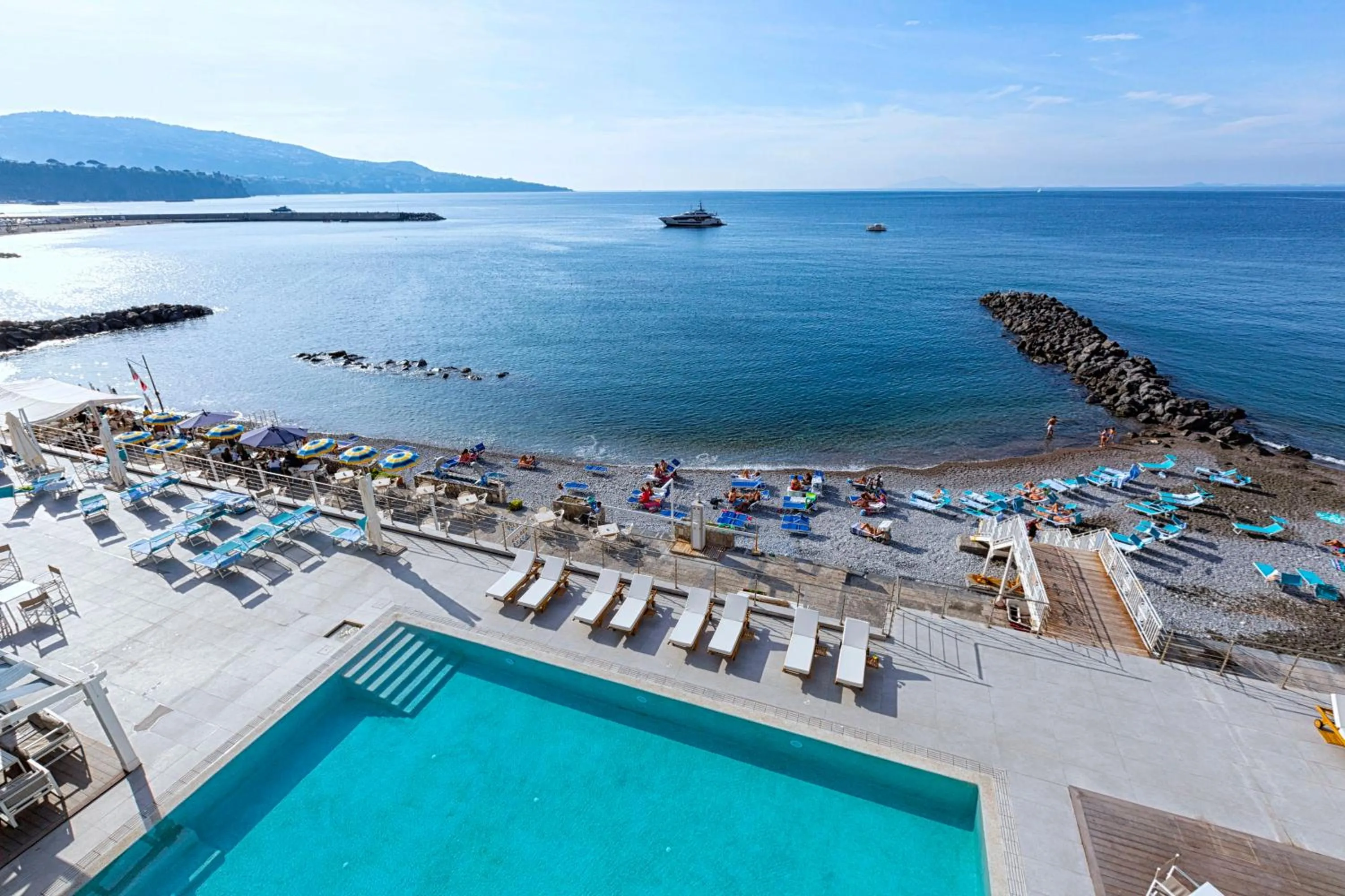 Sea view in Mar Hotel Alimuri