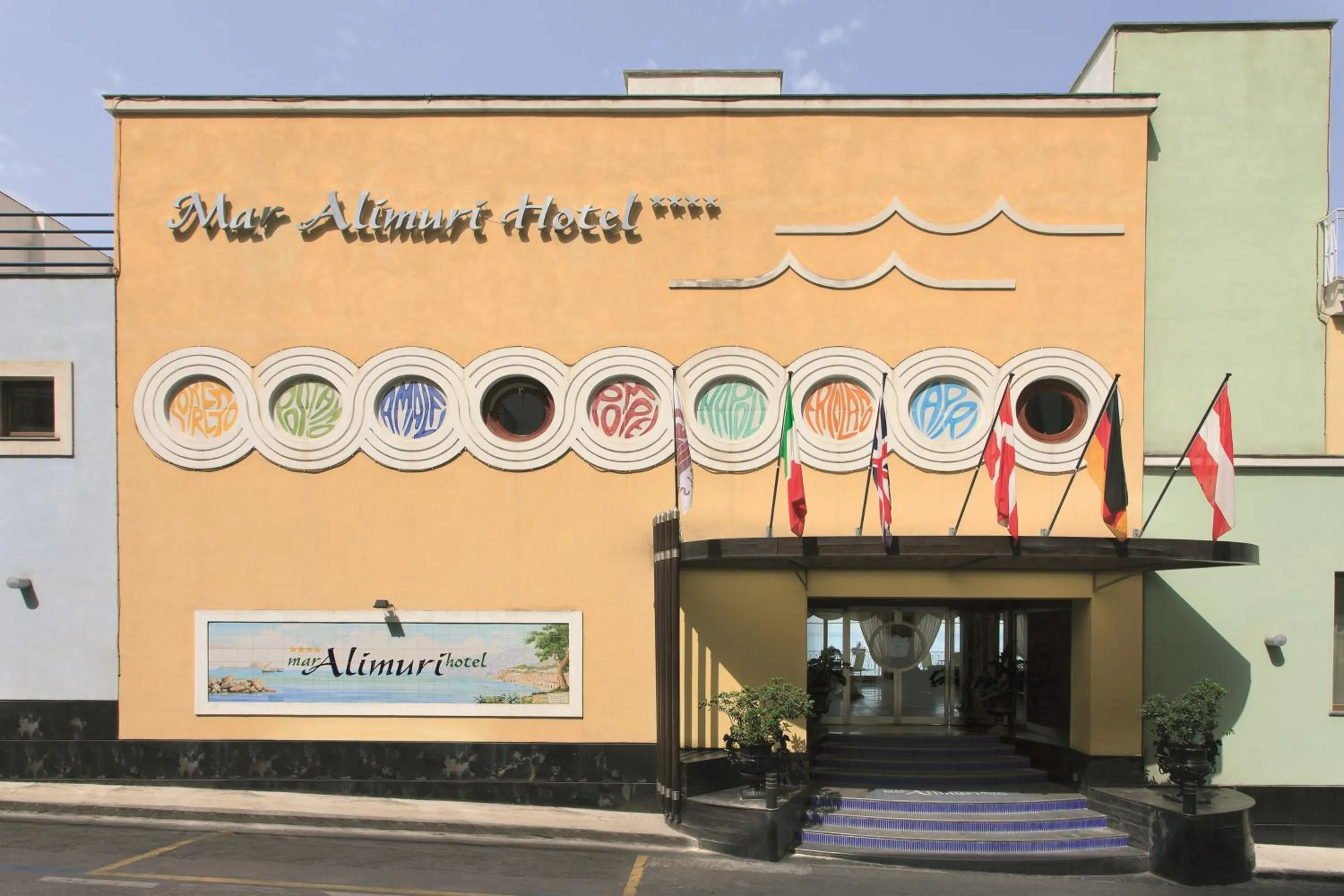 Facade/entrance in Mar Hotel Alimuri