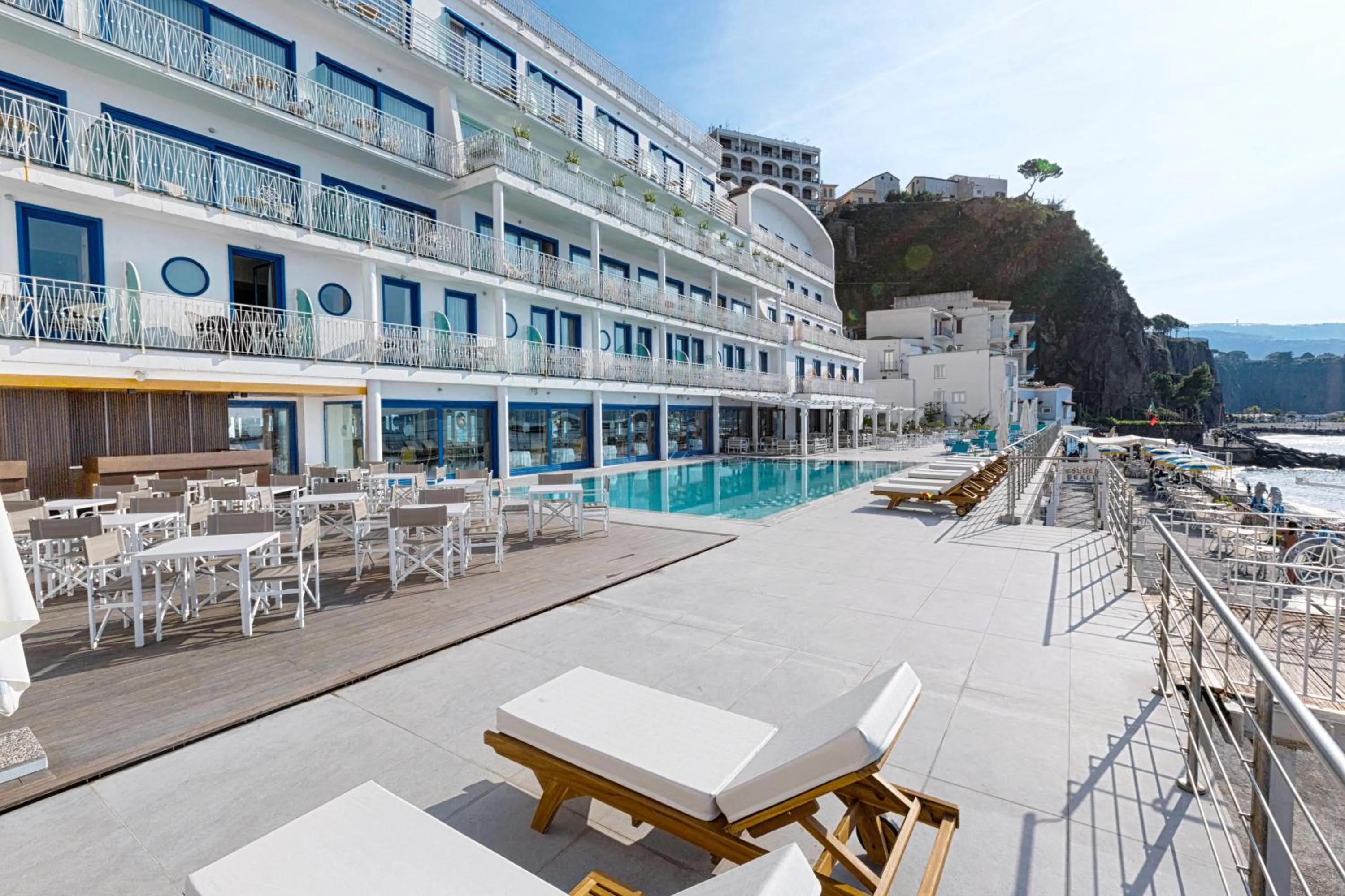 Property building in Mar Hotel Alimuri