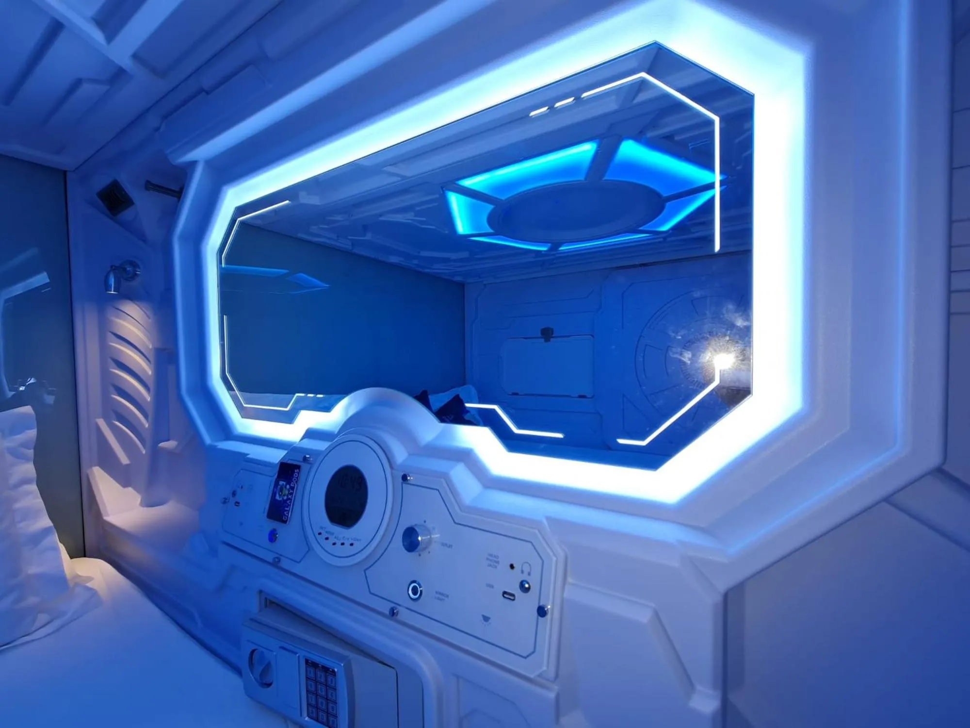 Bed in Galaxy Pods Capsule Hotel Boat Quay
