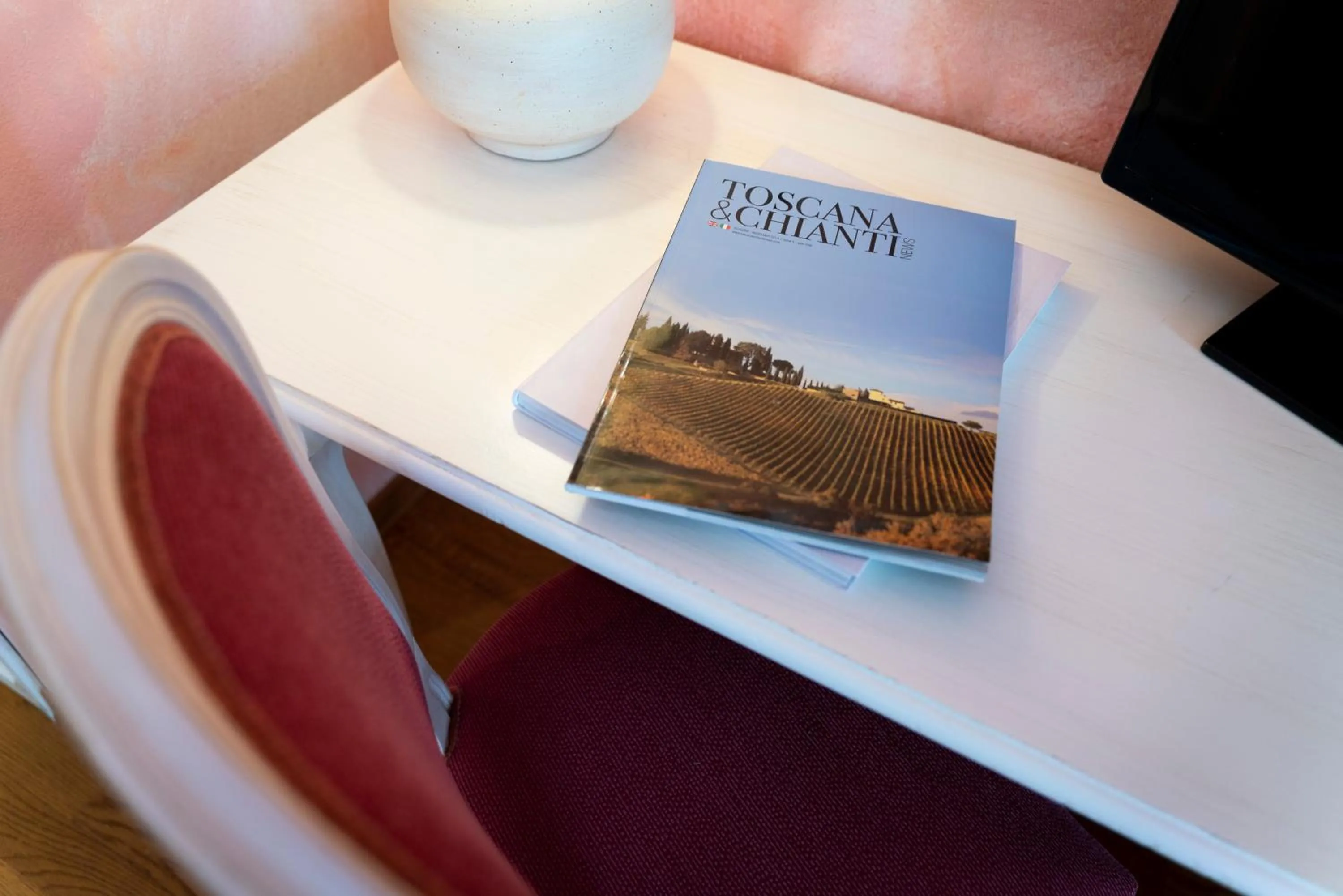 TV and multimedia in Hotel Borgo Di Cortefreda - Place of Charme