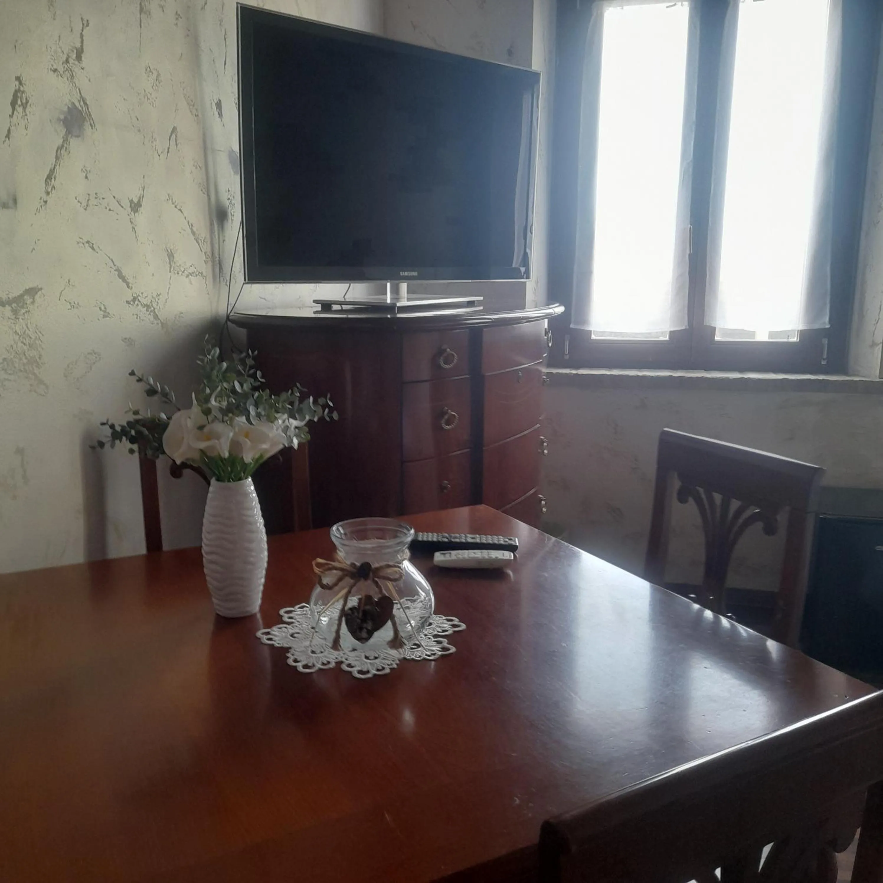 Communal lounge/ TV room in Casale della rosa