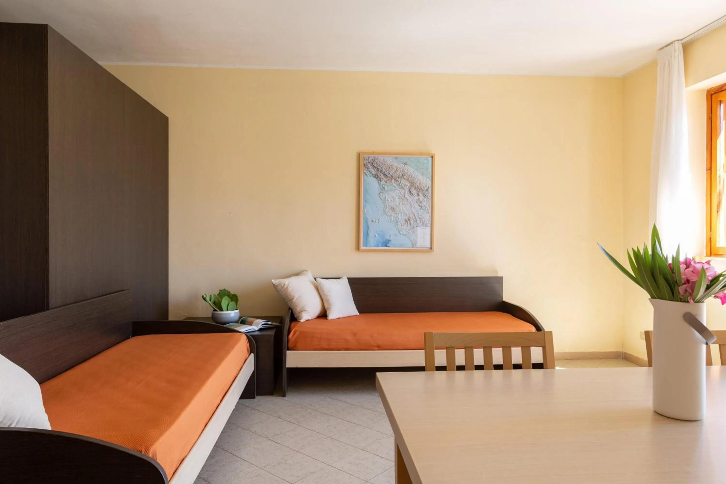 Photo of the whole room in Argentario Osa Resort