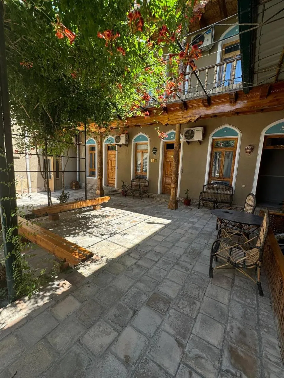 Garden in Zargaron Boutique