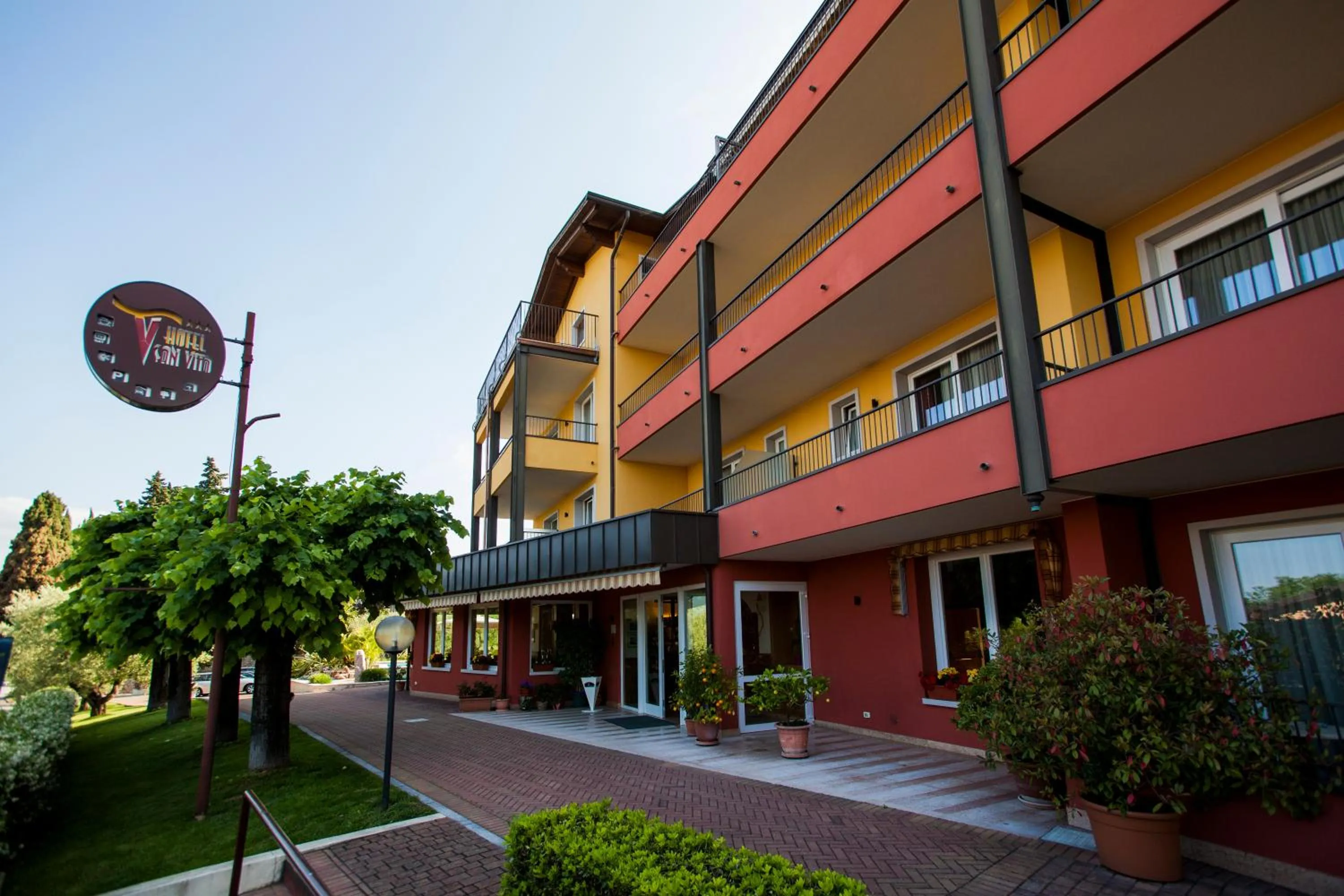 Facade/entrance in Hotel San Vito