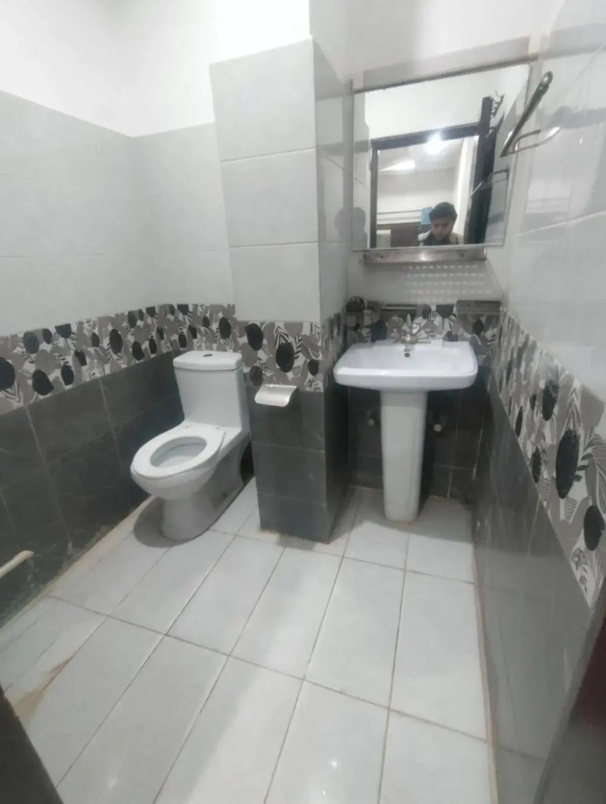 Deluxe Twin Room in Royal Blue inn Hotel Deluxe Twin Room in Royal Blue inn Hotel