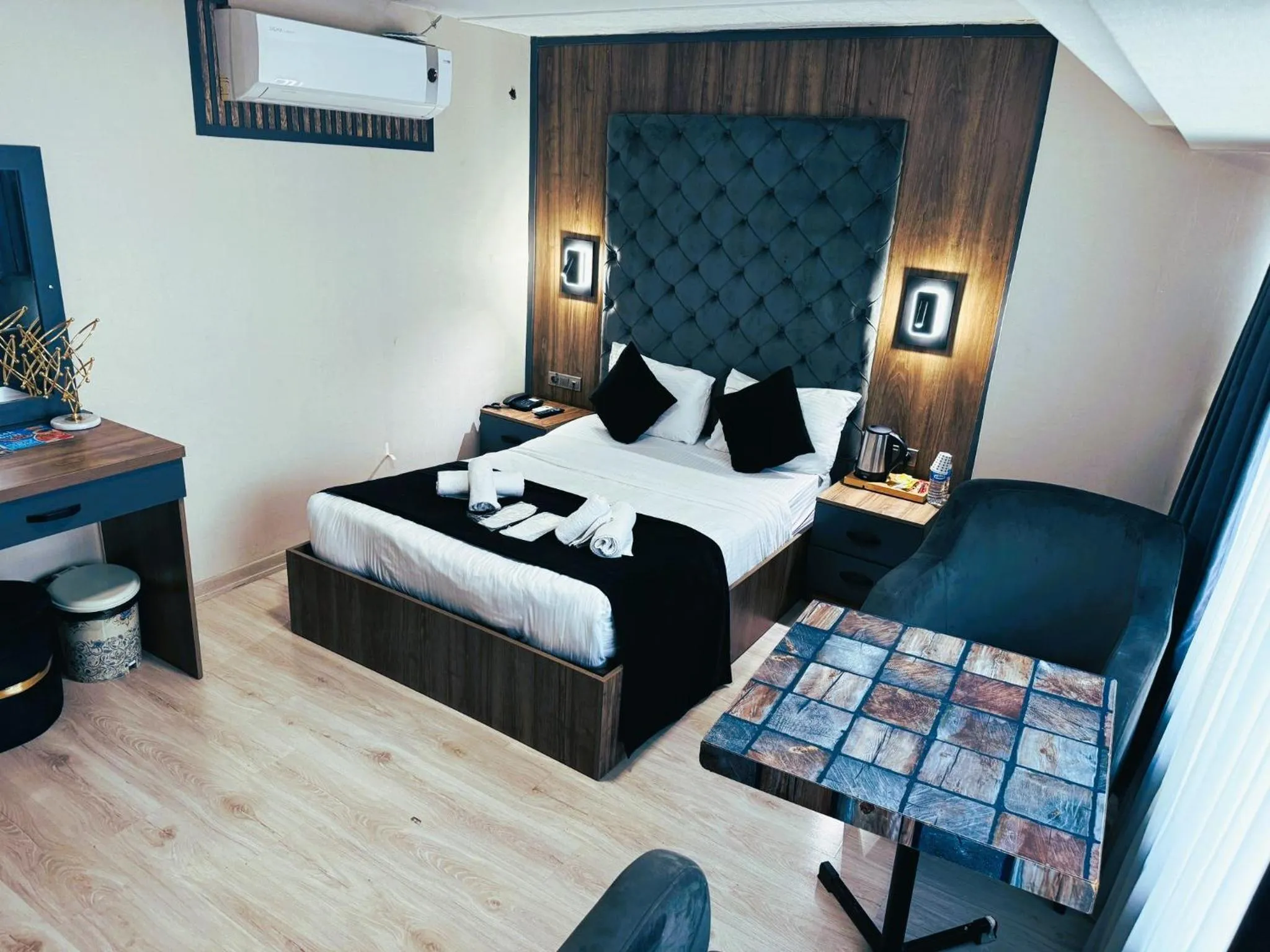 Bed in Nişantaşı Diamond Hotel