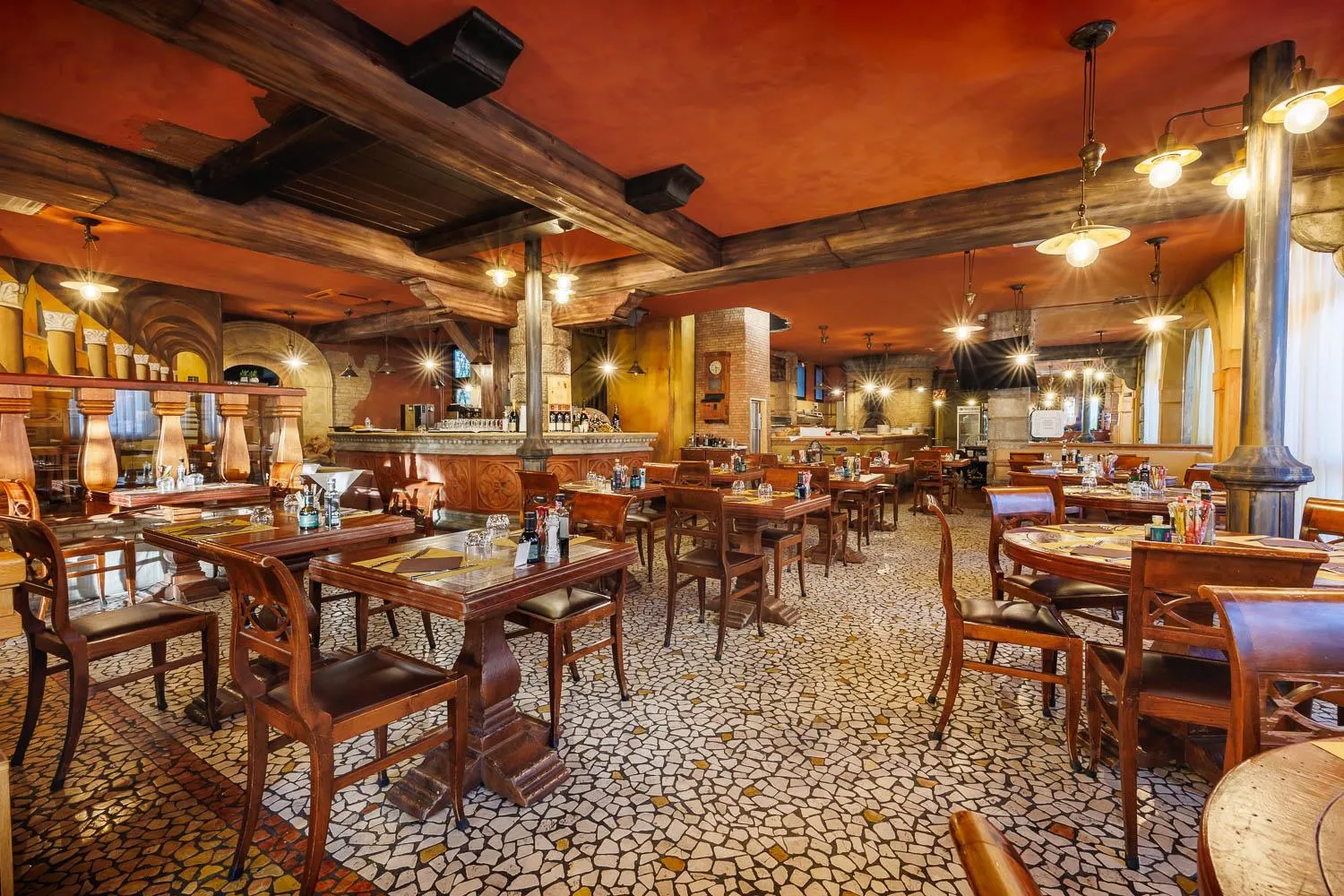 Restaurant/places to eat in JR Hotels Bologna Amadeus